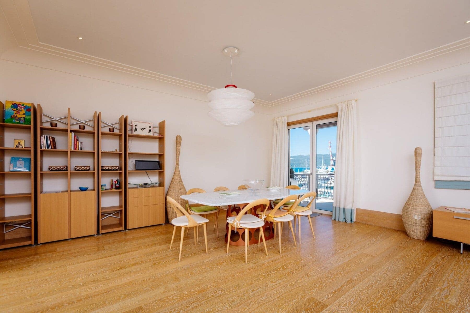 Four-bedroom apartment with open sea view, Tara building, Porto Montenegro (5)