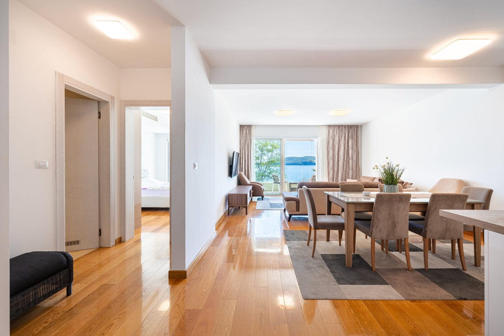 Waterfront One Bedroom Apartment (7)