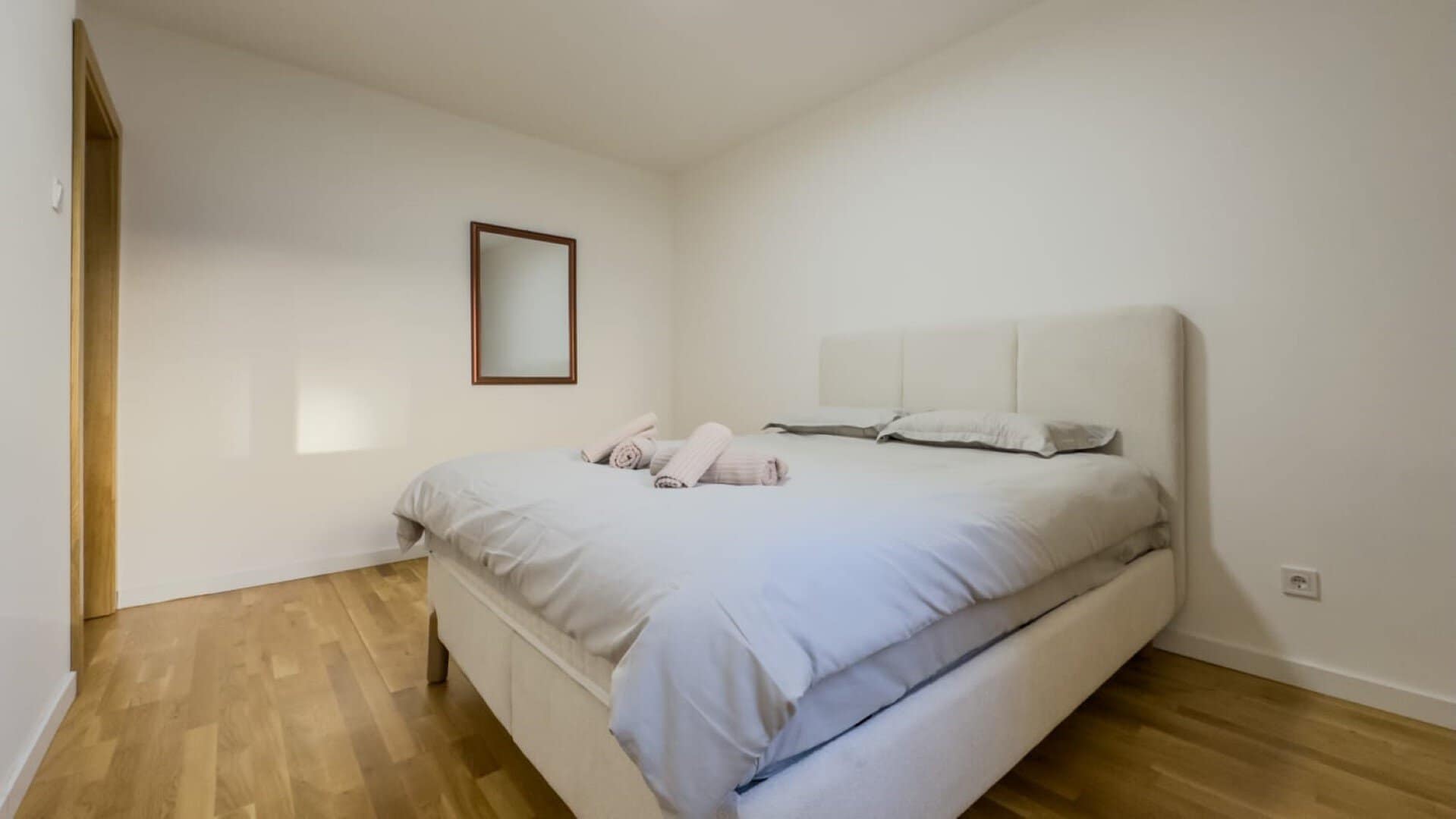 Two-bedroom apartment near Porto Montenegro, Seljanovo, Tivat (10)