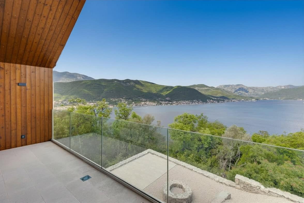 Two Contemporary Villas with Panoramic Sea View – Zabrdje, Herceg Novi (13)