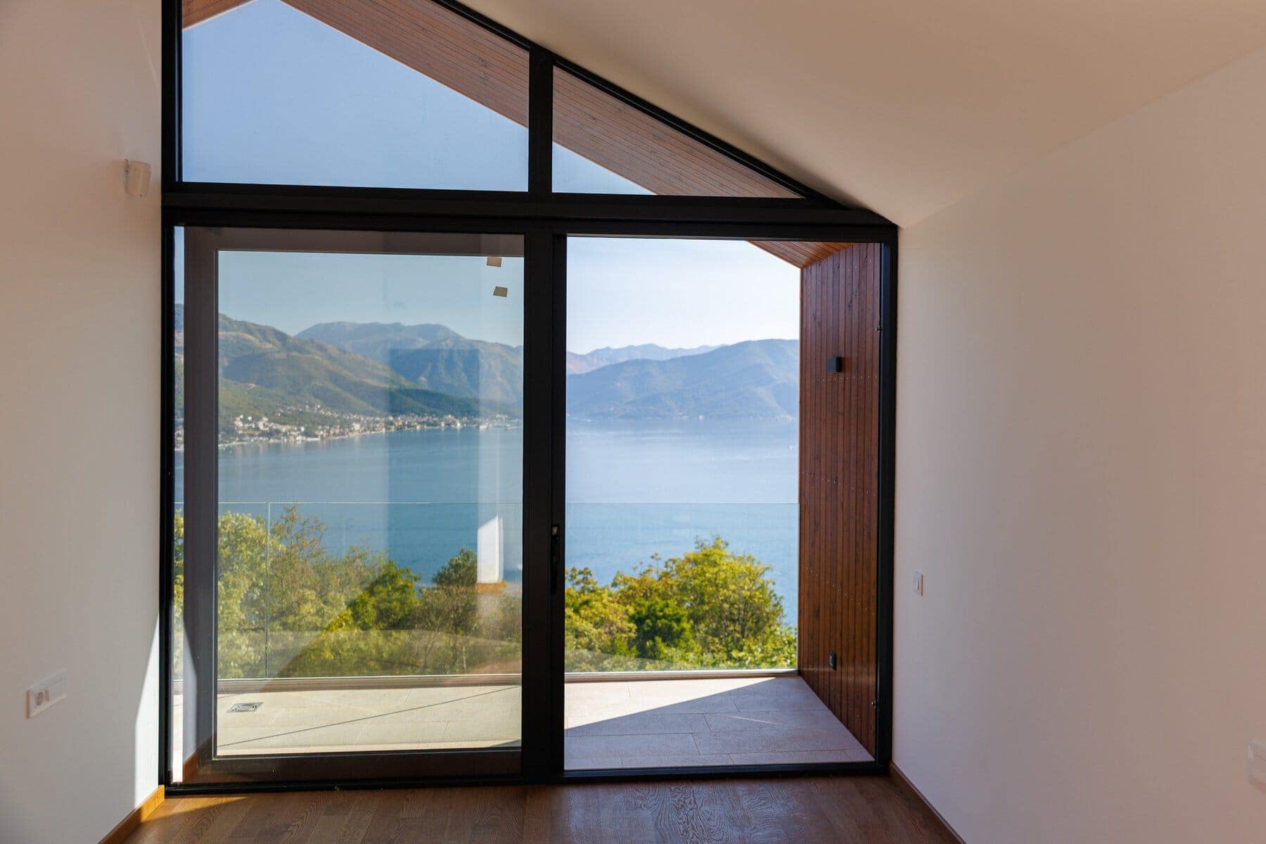 Two Contemporary Villas with Panoramic Sea View – Zabrdje, Herceg Novi (17)