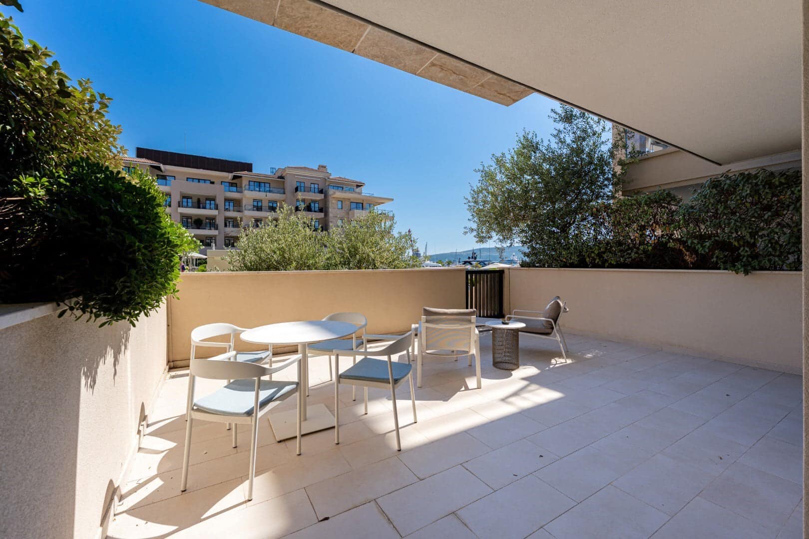 One Bedroom Apartment Baia, Porto Montenegro (14)