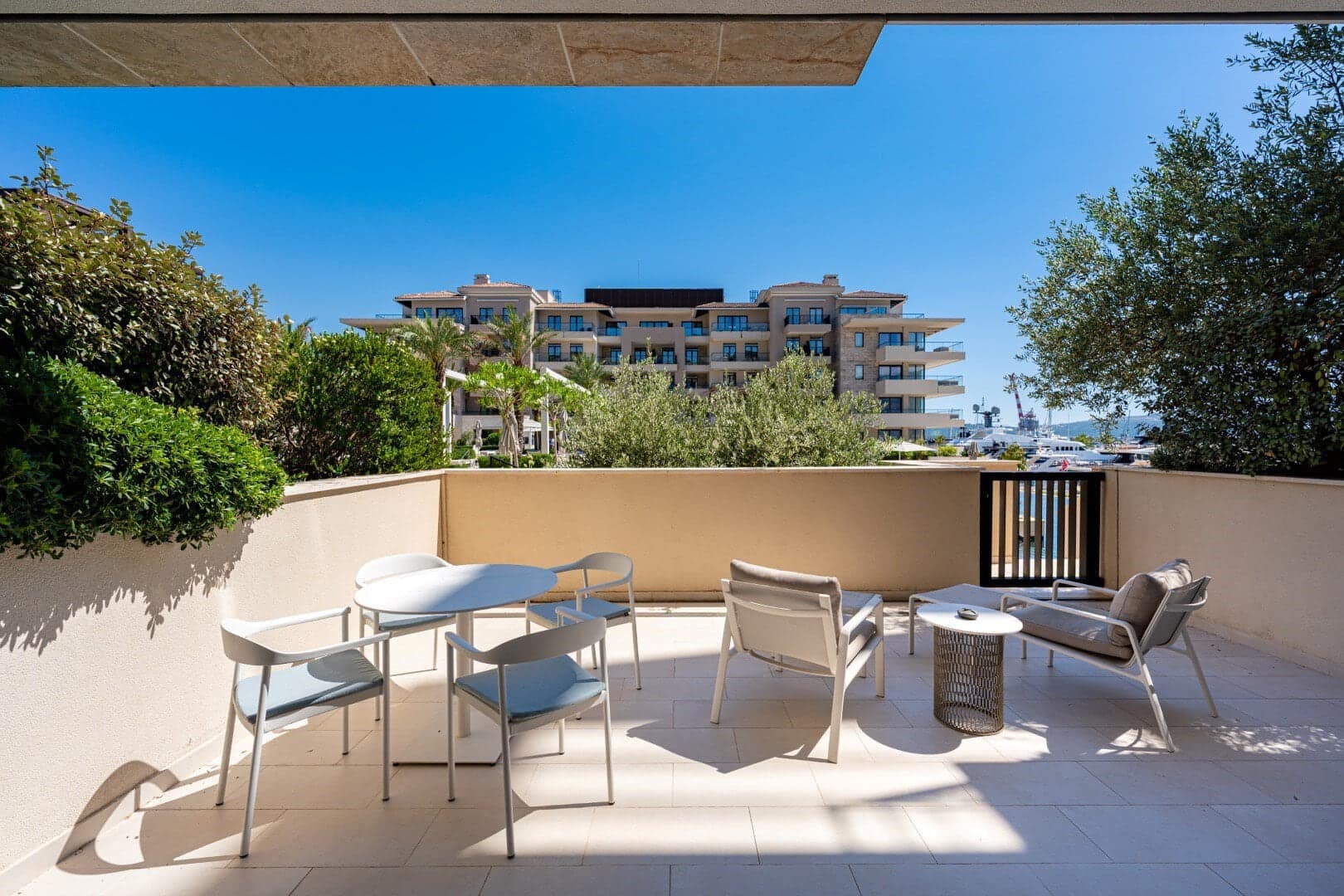 One Bedroom Apartment Baia, Porto Montenegro (16)