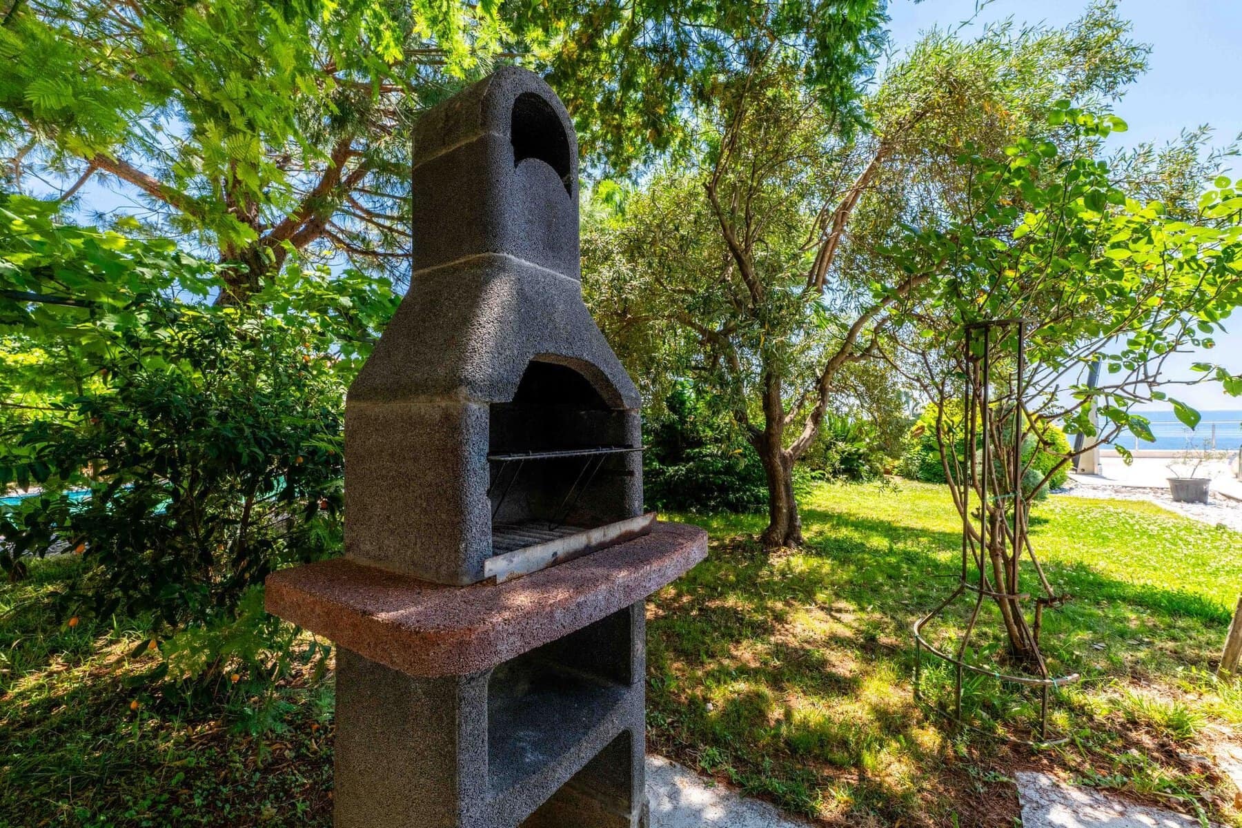 Waterfront Villa with private pool, Utjeha, Bar (12)