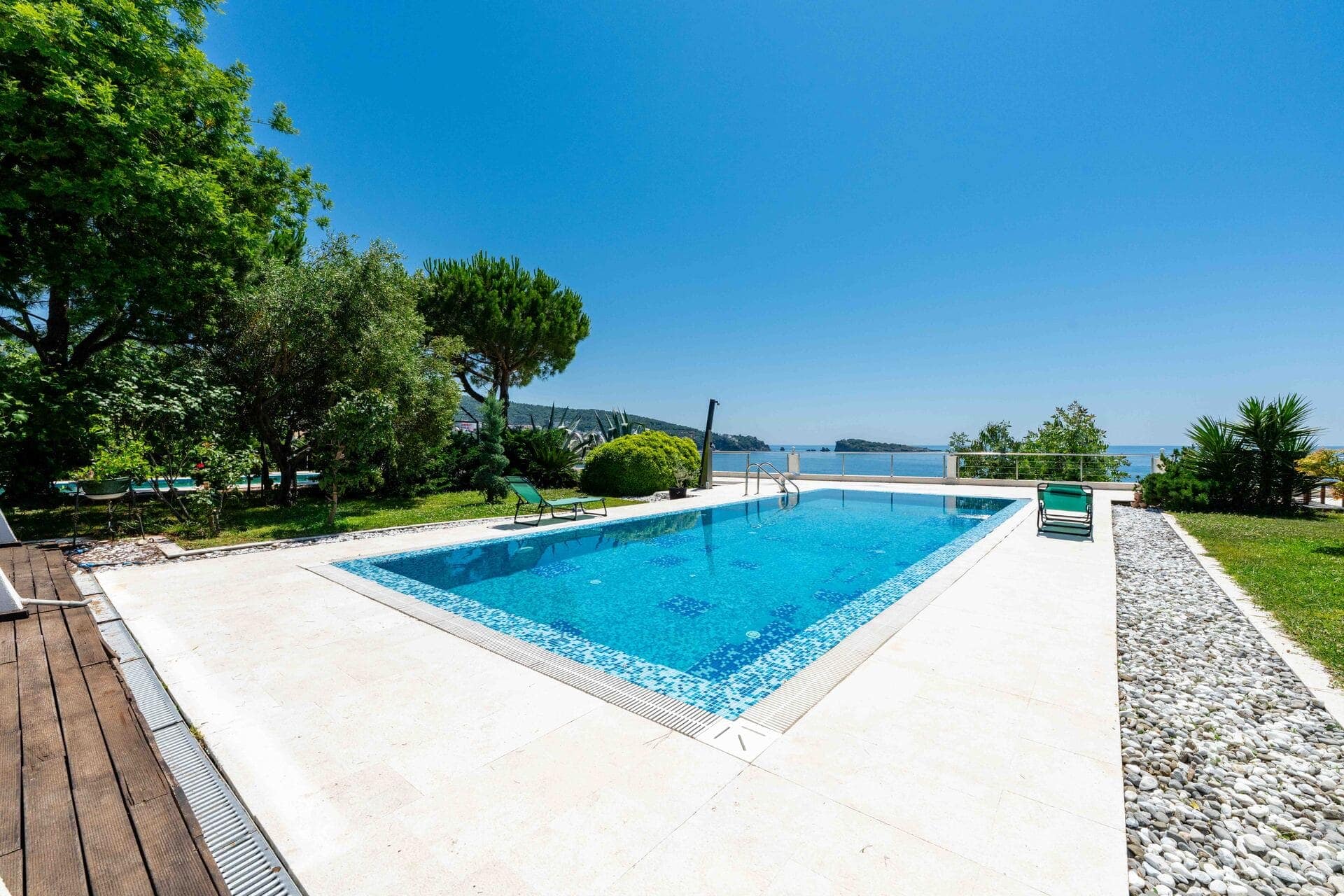 Waterfront Villa with private pool, Utjeha, Bar (15)