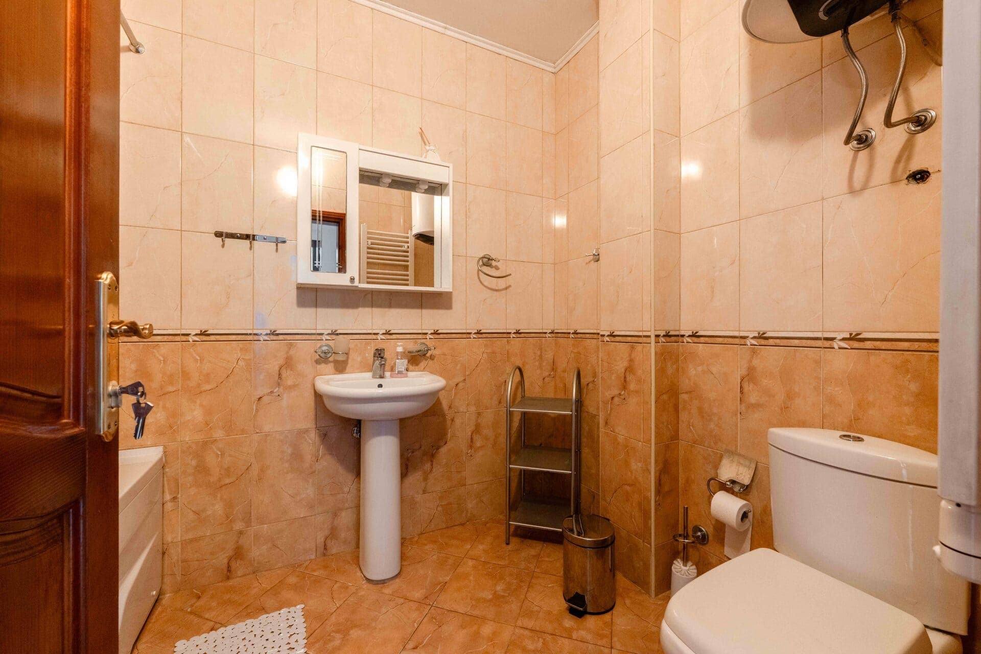 Waterfront Villa with private pool, Utjeha, Bar (22)