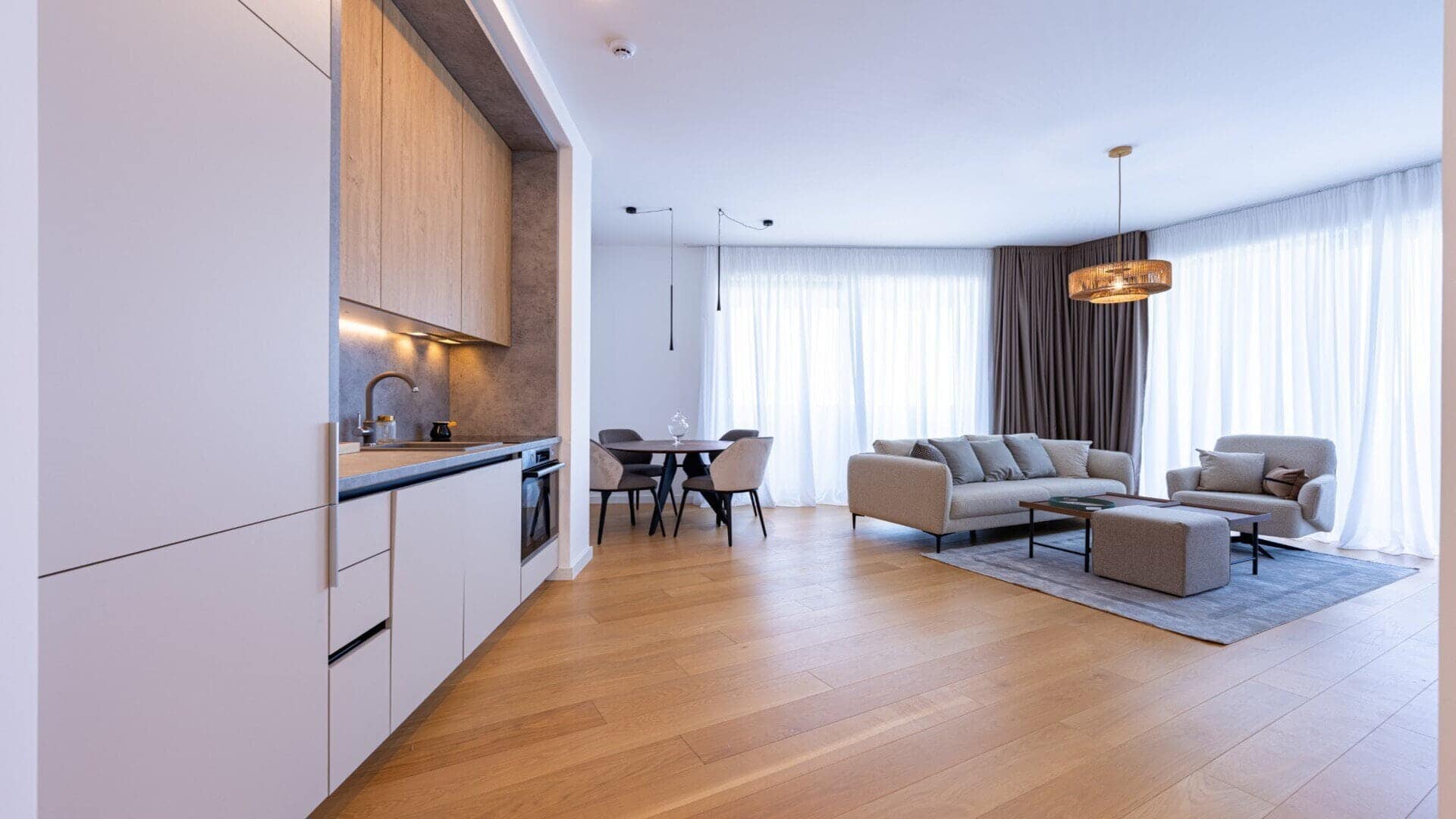 Modern One-bedroom apartment with panoramic sea view in Bečići (5)