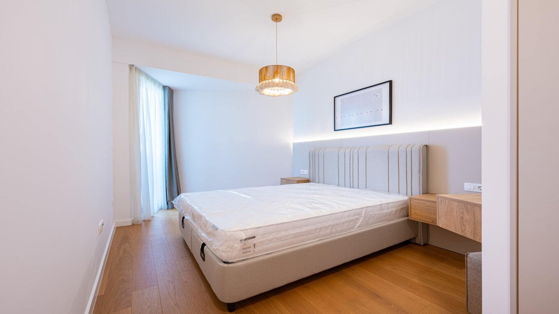 Modern One-bedroom apartment with panoramic sea view in Bečići (10)