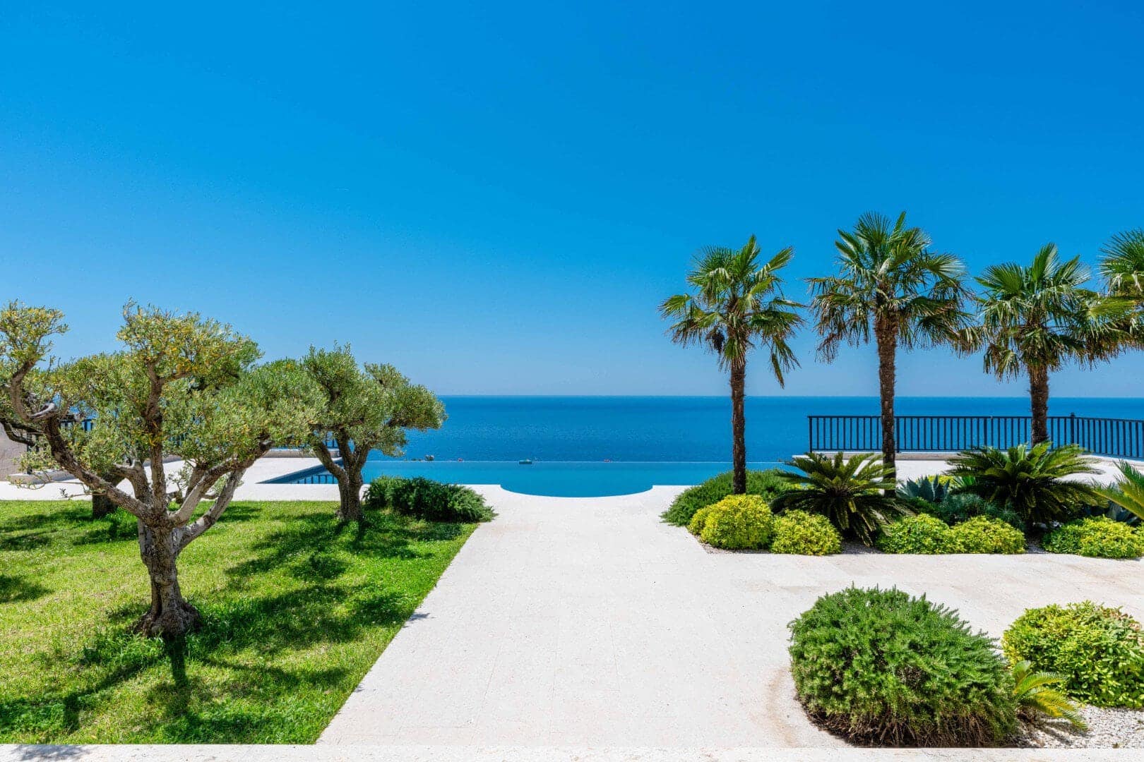 Exclusive Designer Villa, Skocidjevojka, Budva (8)