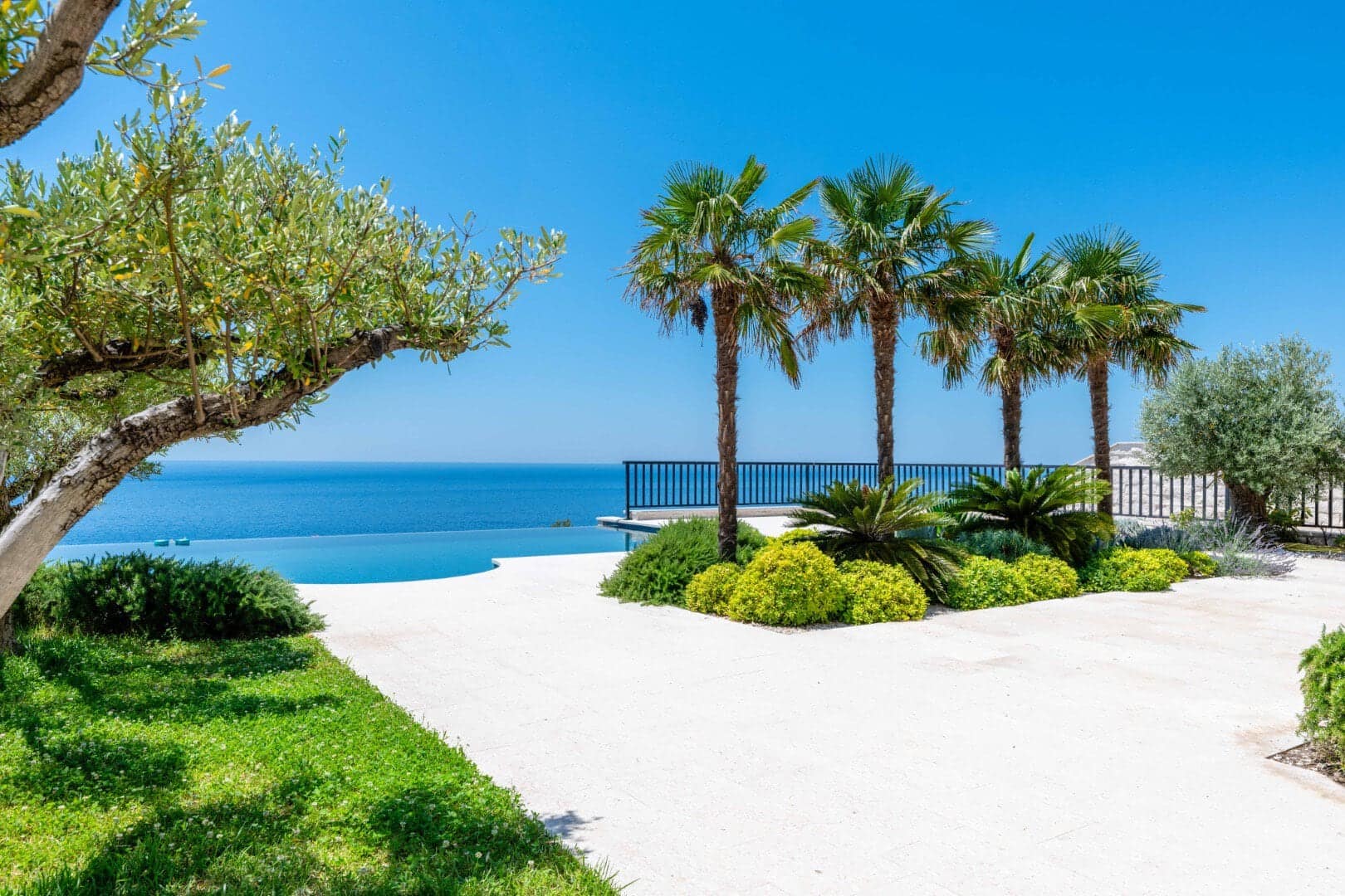 Exclusive Designer Villa, Skocidjevojka, Budva (10)