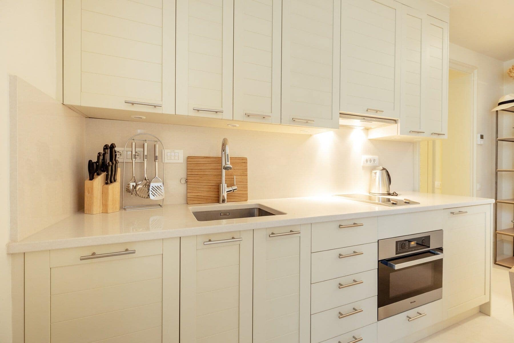 Furnished studio apartment Zeta, Porto Montenegro, Tivat (5)