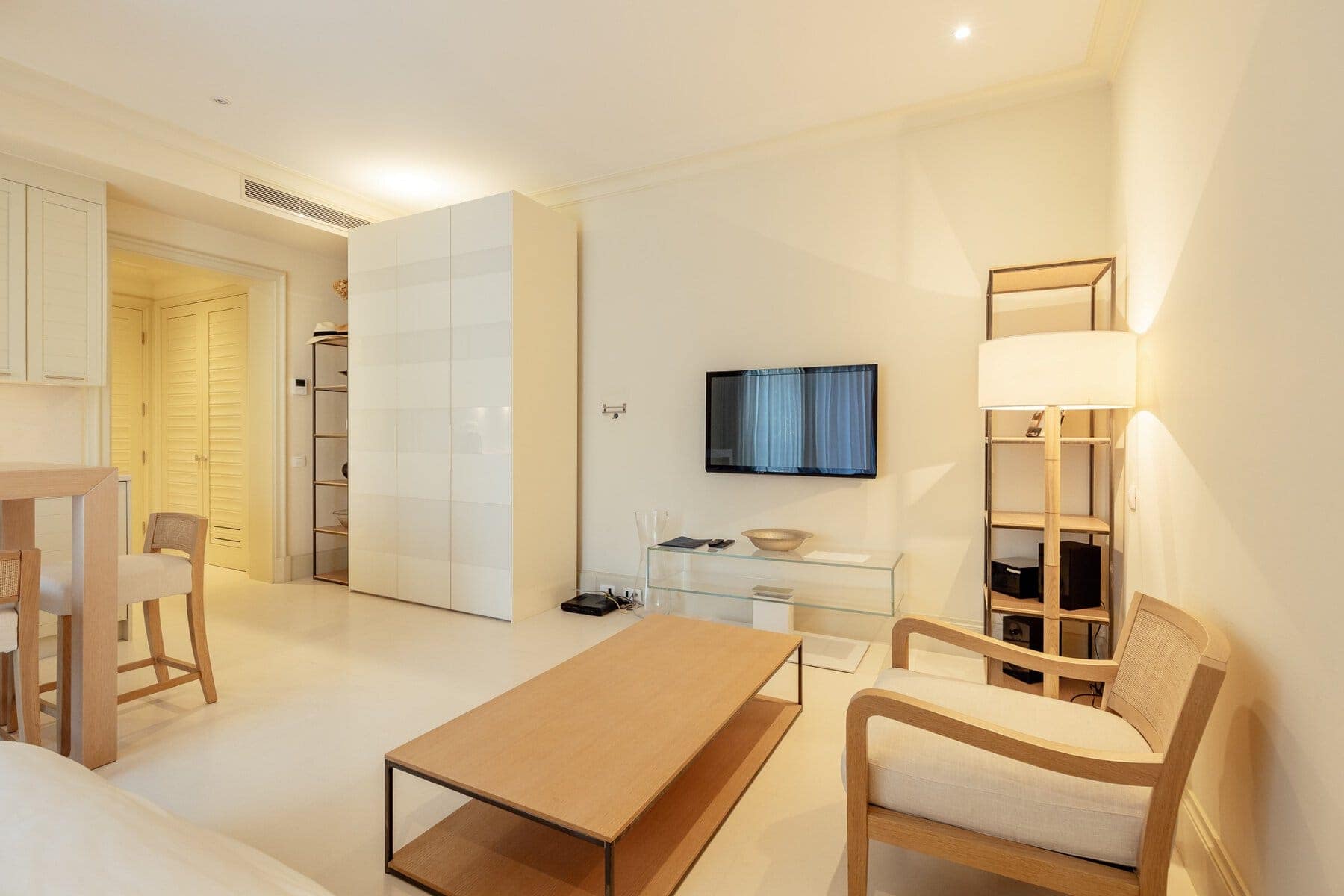 Furnished studio apartment Zeta, Porto Montenegro, Tivat (7)
