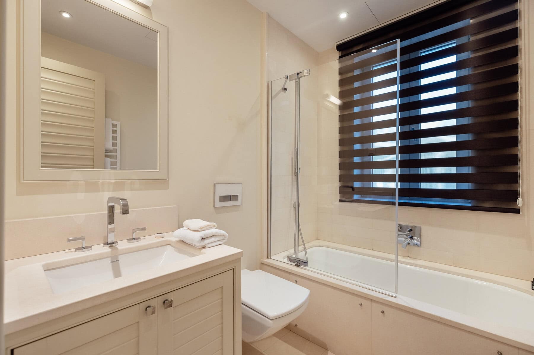 Furnished studio apartment Zeta, Porto Montenegro, Tivat (10)