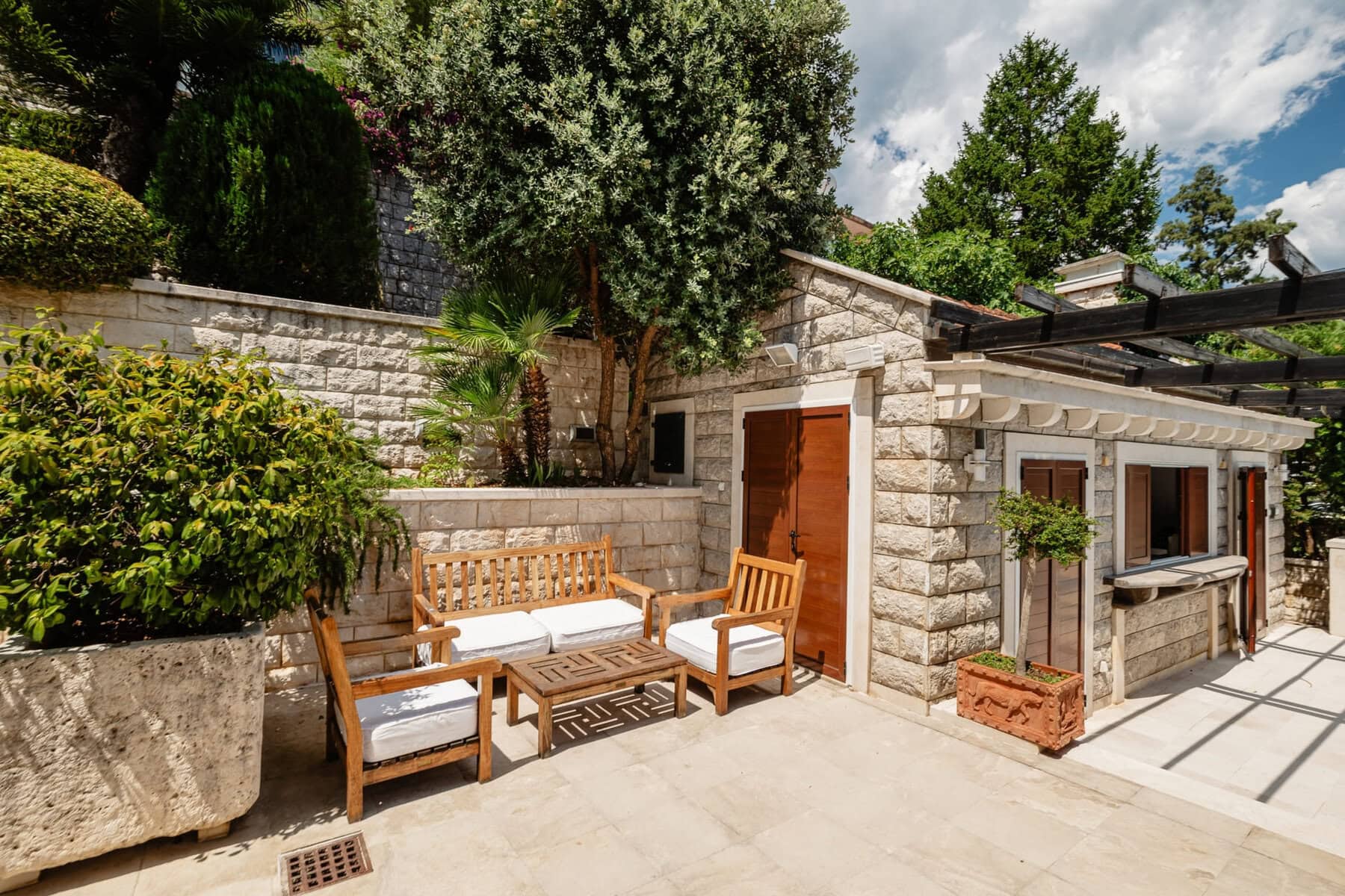Exclusive Villa on the second line from the sea, Herceg Novi, Savina (7)