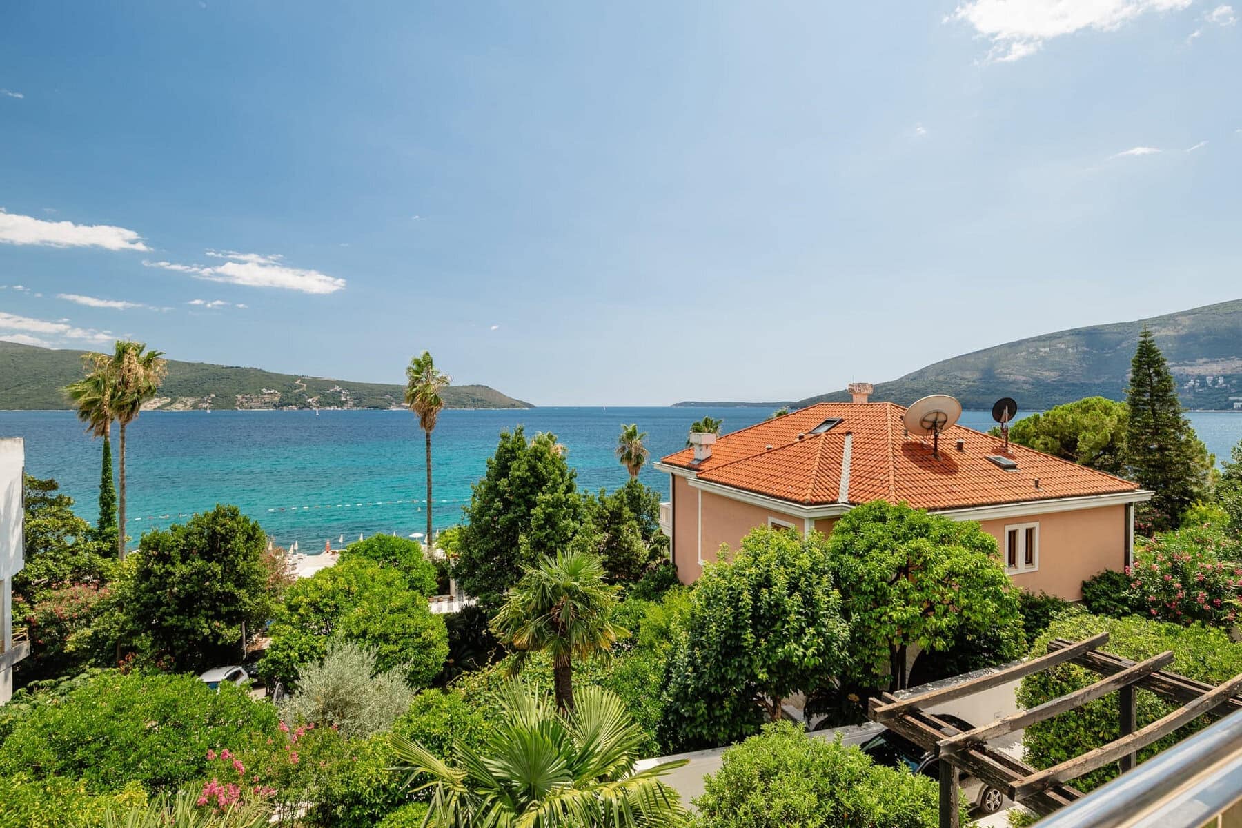 Exclusive Villa on the second line from the sea, Herceg Novi, Savina (19)