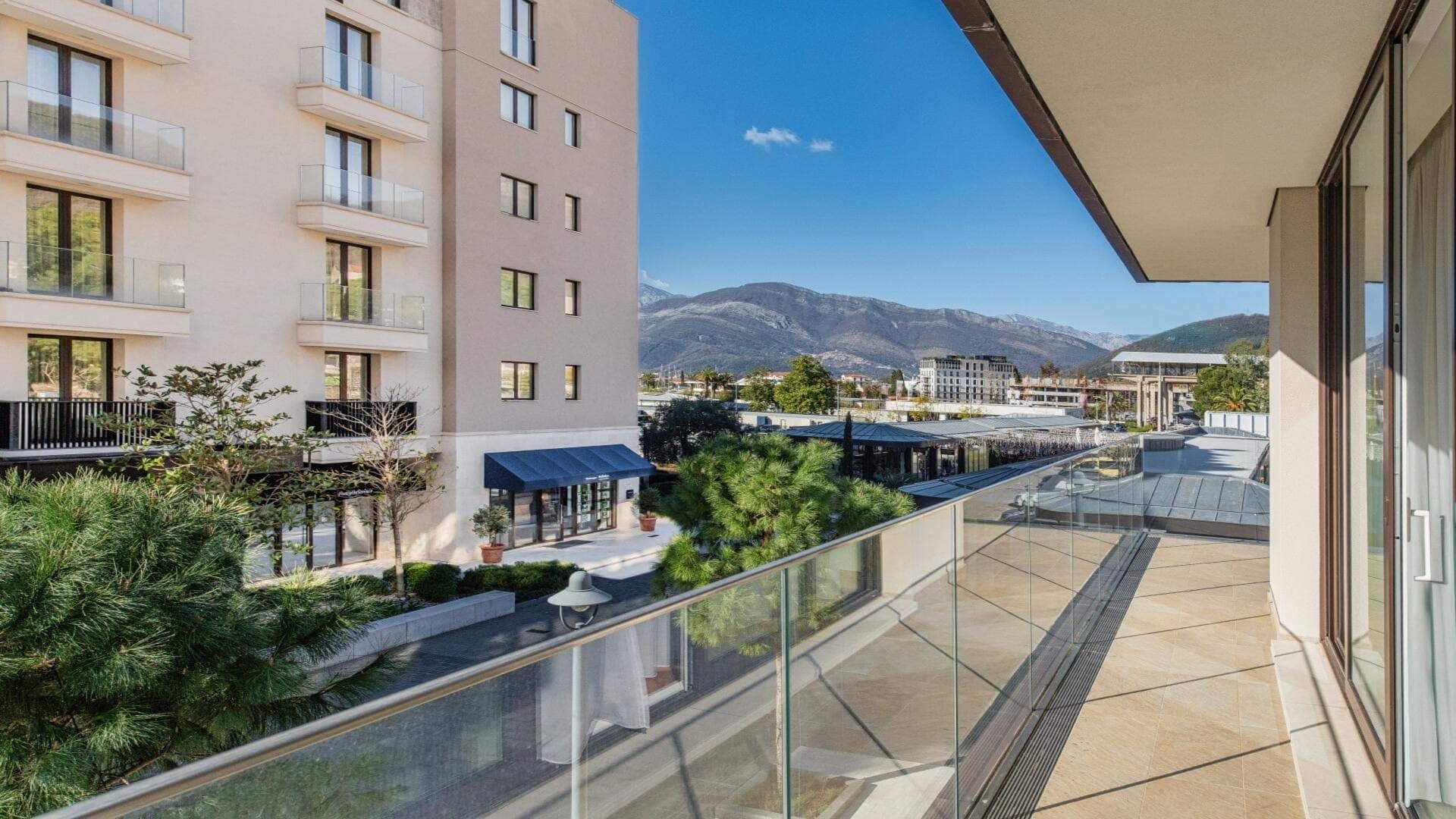 Luxury 1 Bedroom Apartment Elena for Rent (10)
