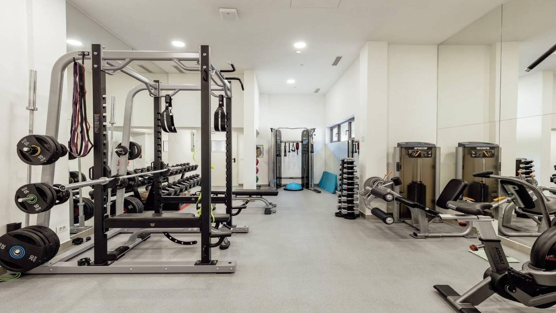 Luxury 1 Bedroom Apartment Elena for Rent (14)