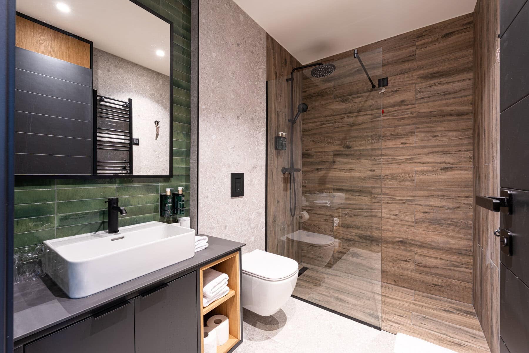 Modern One Bedroom Apartment in Wulfenia Complex (13)