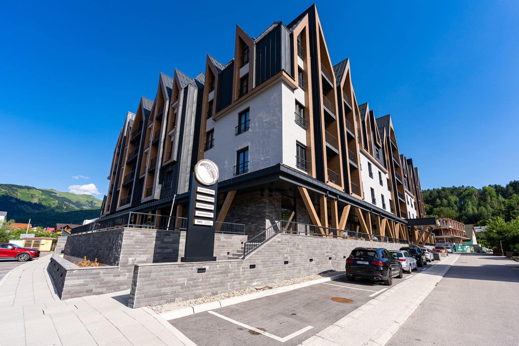 Modern One Bedroom Apartment in Wulfenia Complex (16)