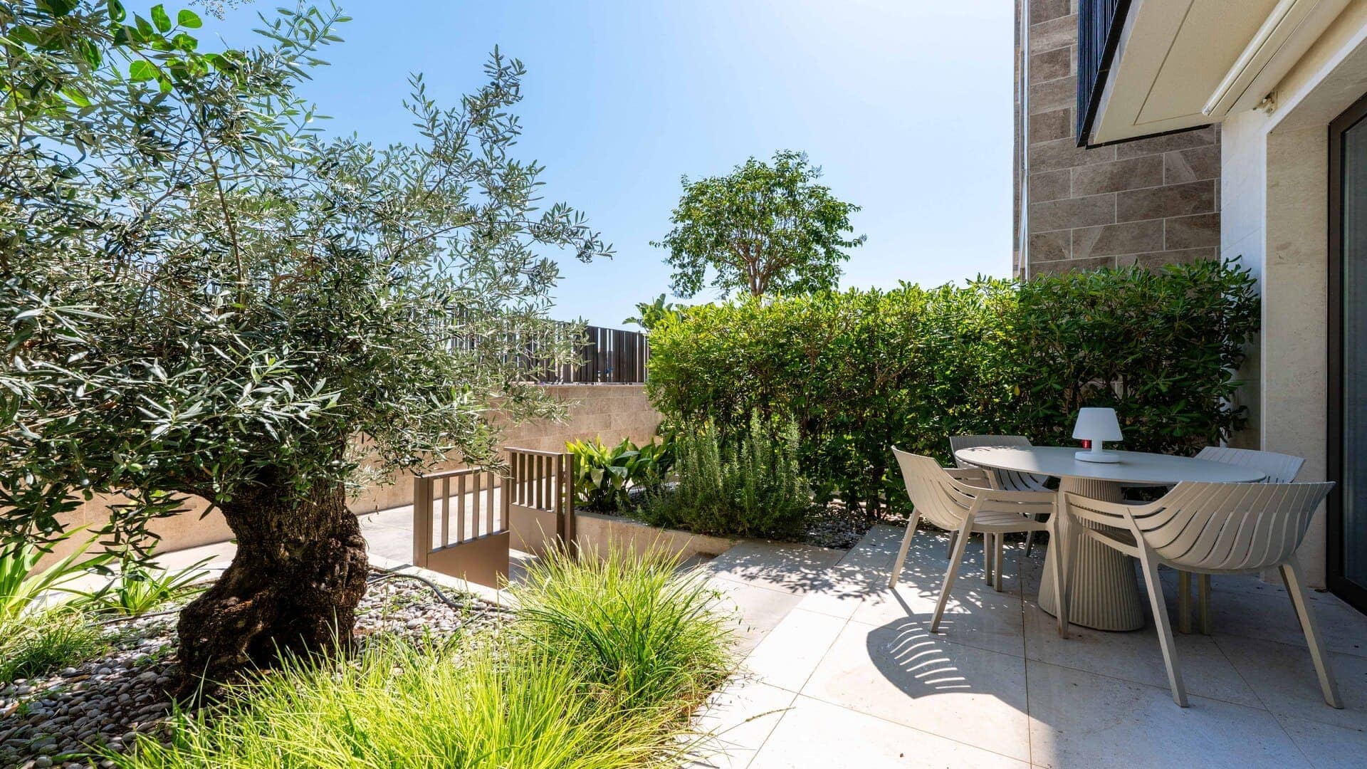 Modern One bedroom apartment Thea Building, with private garden terrace (12)