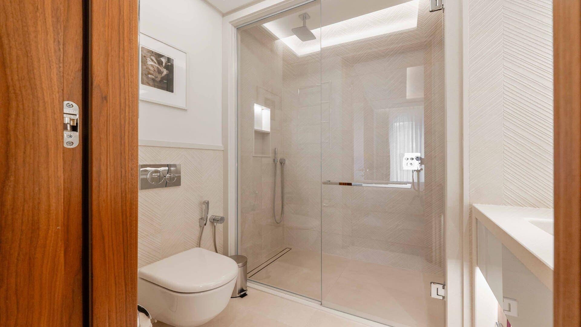 Luxury Two Bedroom Apartment Elena (15)