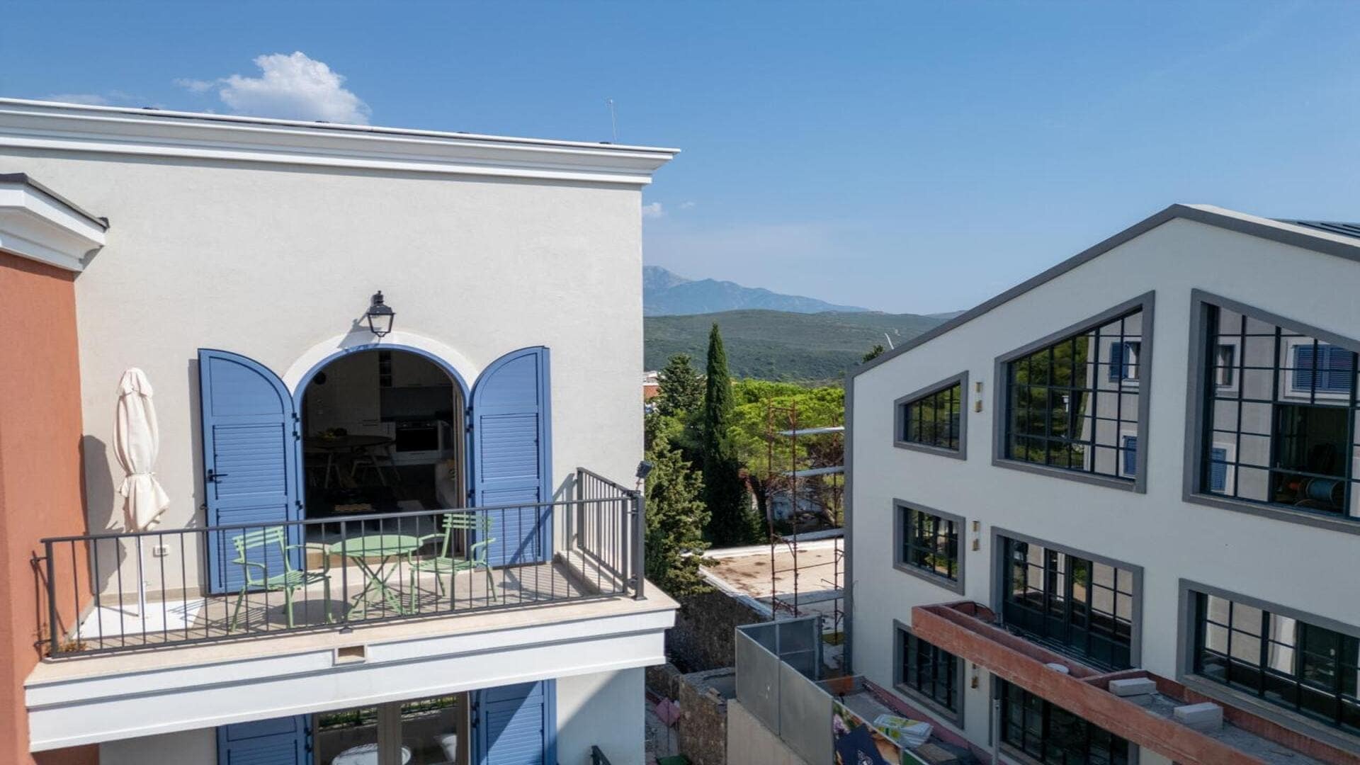 Modern Two bedroom Apartment Centrale, Lustica Bay (14)