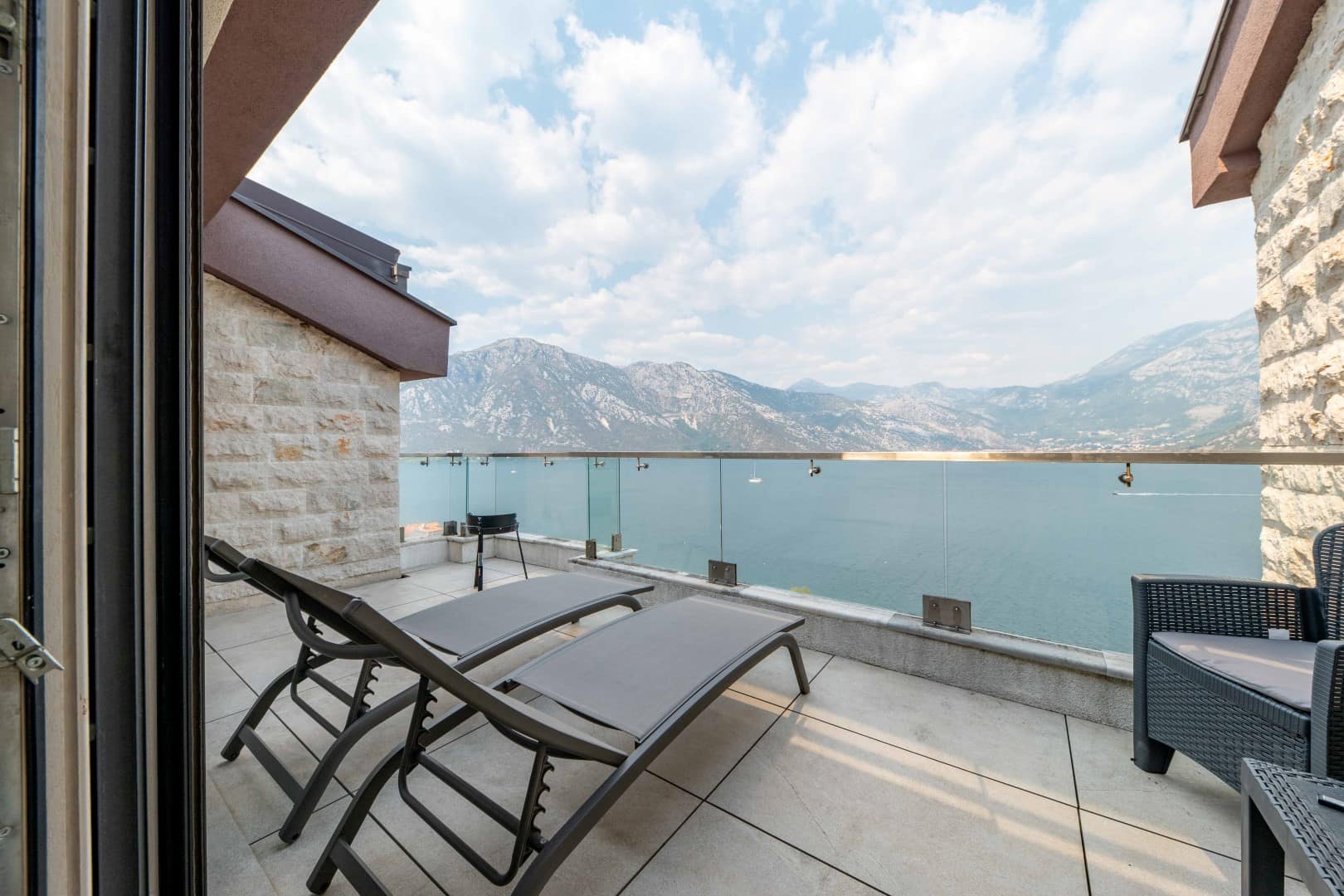 Furnished two-bedroom apartment Kostanjica (15)
