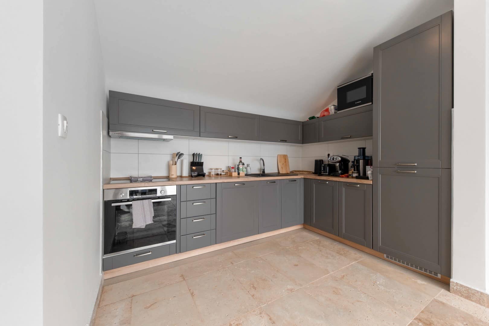 Furnished two-bedroom apartment Kostanjica (7)