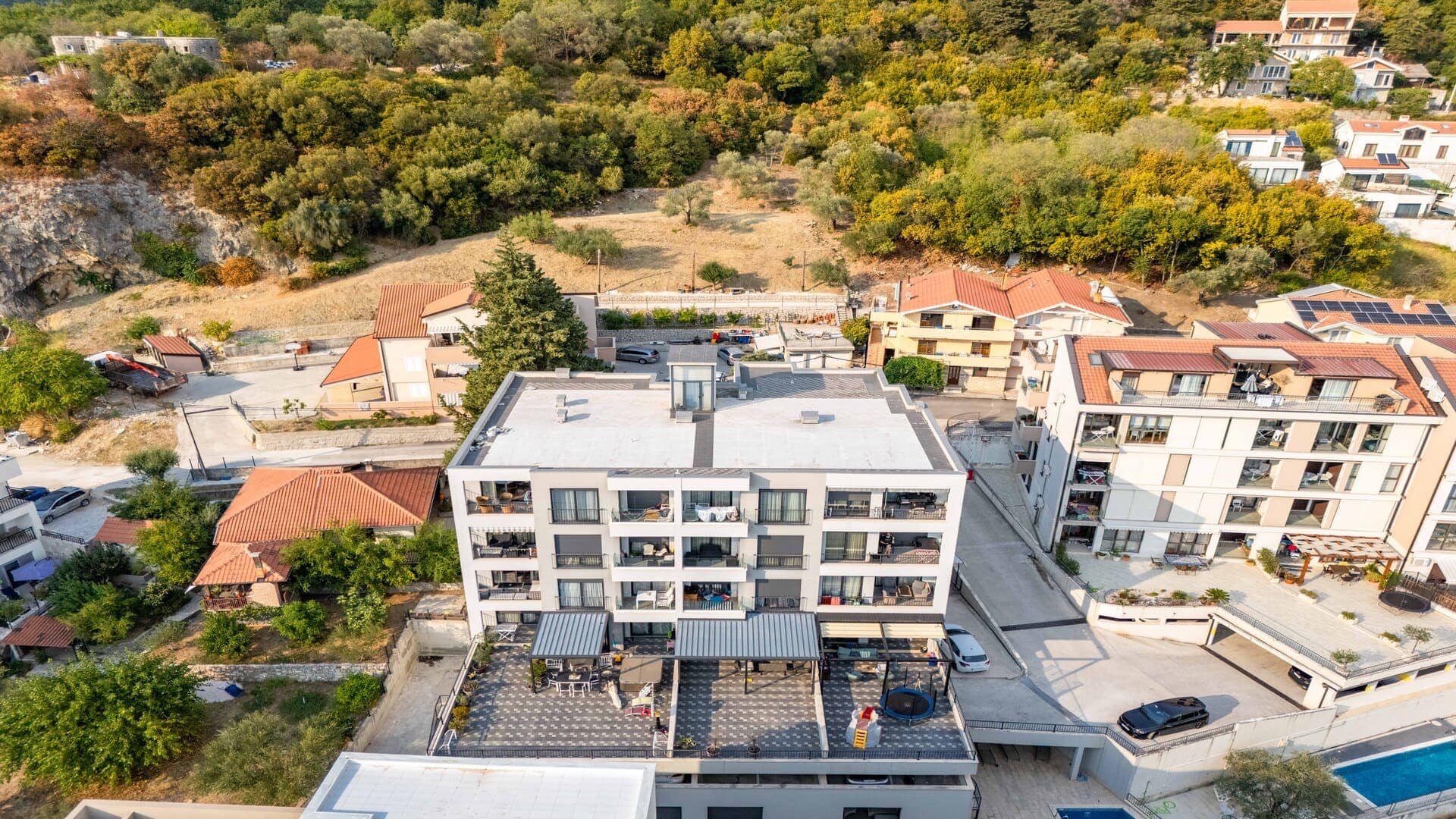 Spacious Two-bedroom Apartment with Sea view Mazina (20)