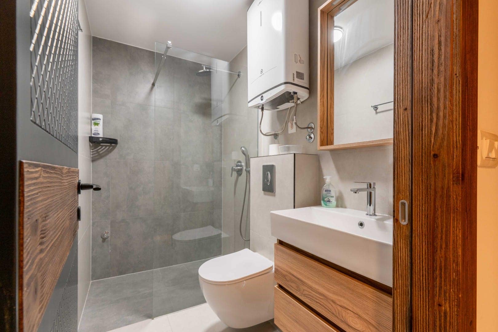 New villa with swimming pool, Kovači, Kotor (24)