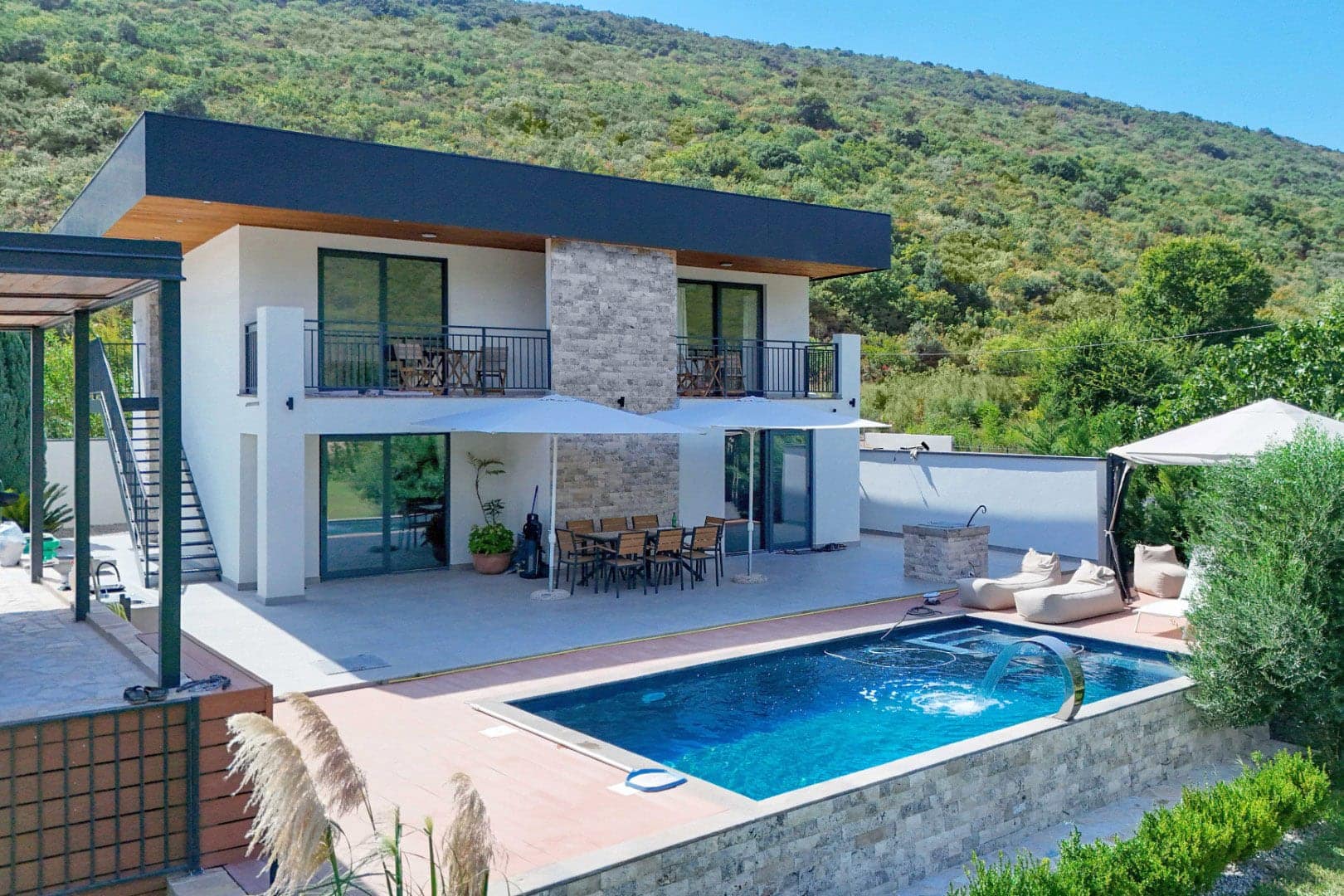 New villa with swimming pool, Kovači, Kotor (2)