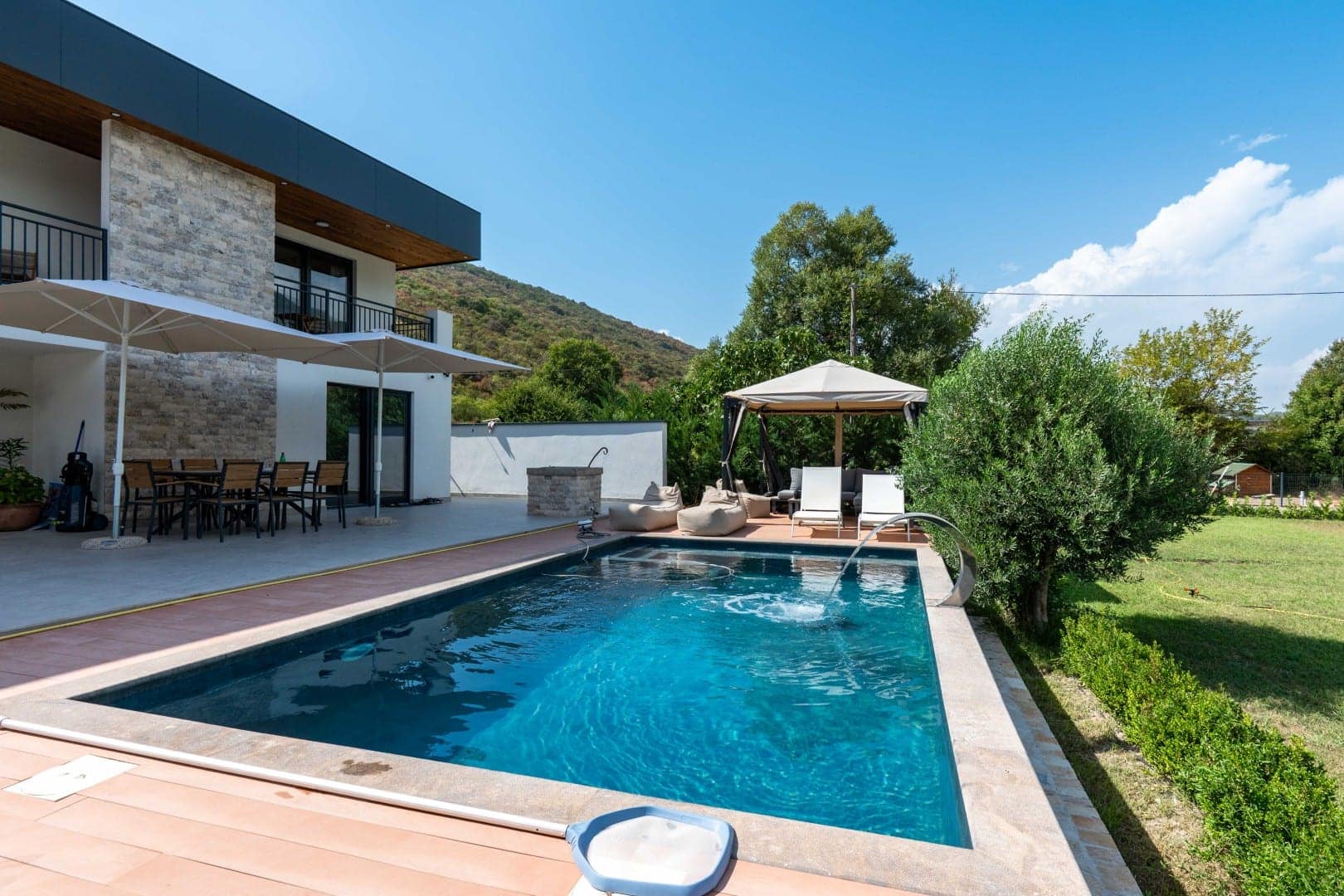 New villa with swimming pool, Kovači, Kotor (27)
