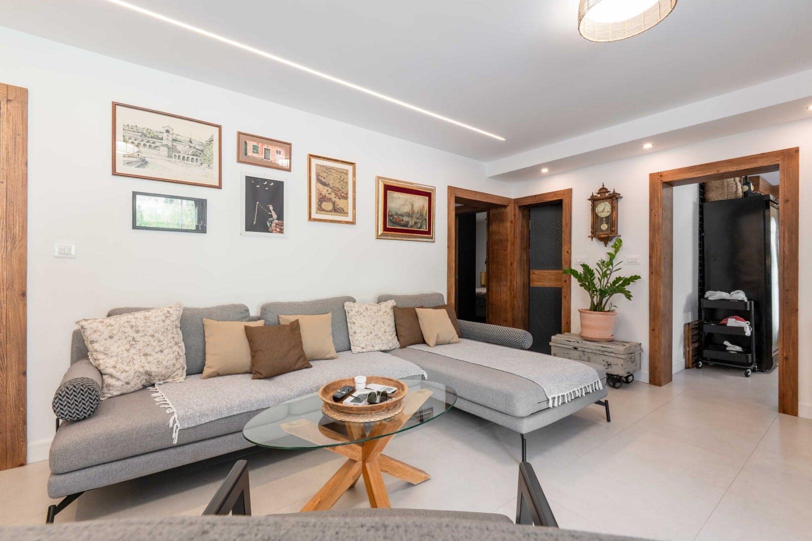 New villa with swimming pool, Kovači, Kotor (17)