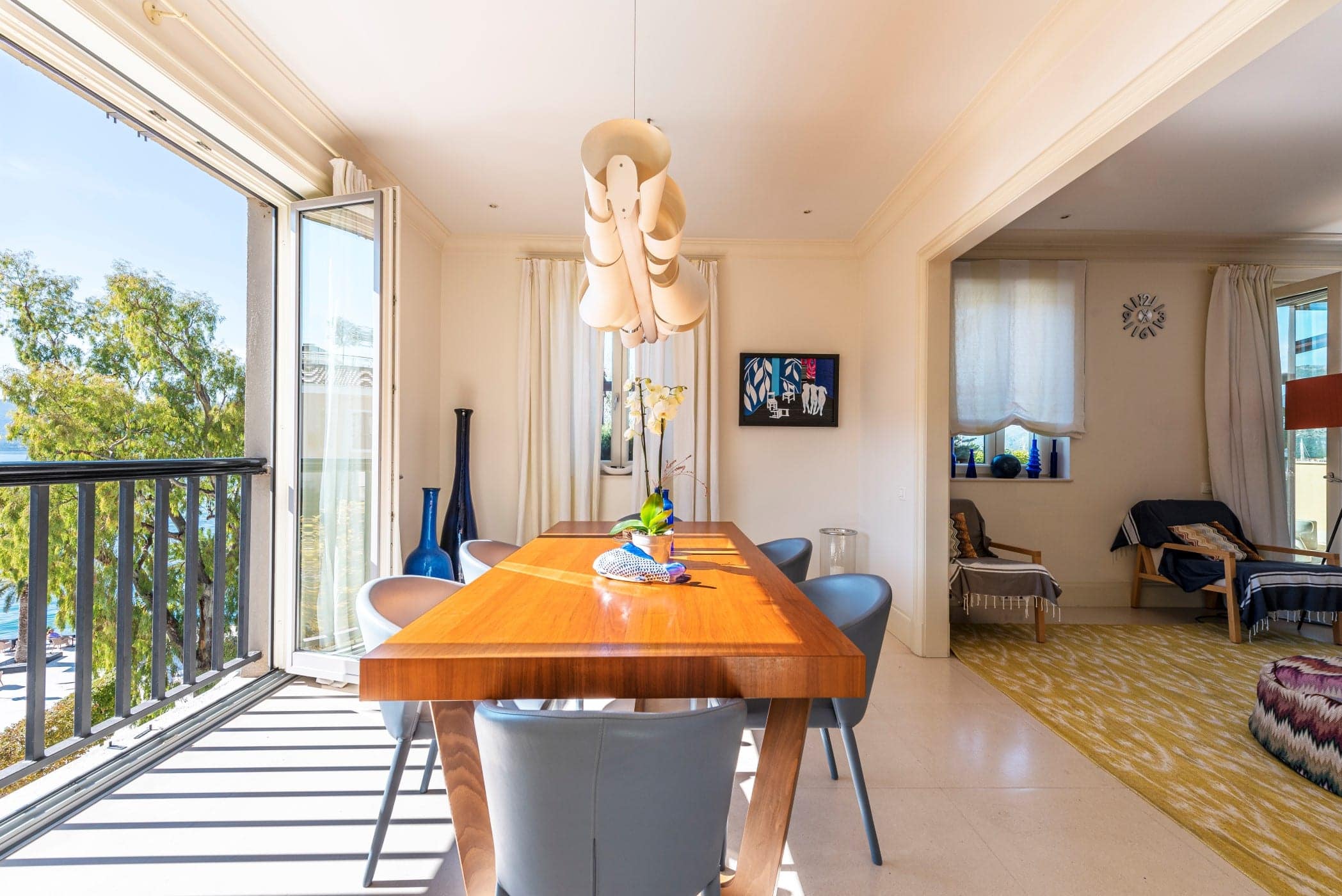 Designer Three Bedroom Waterfront Apartment Teuta (15)