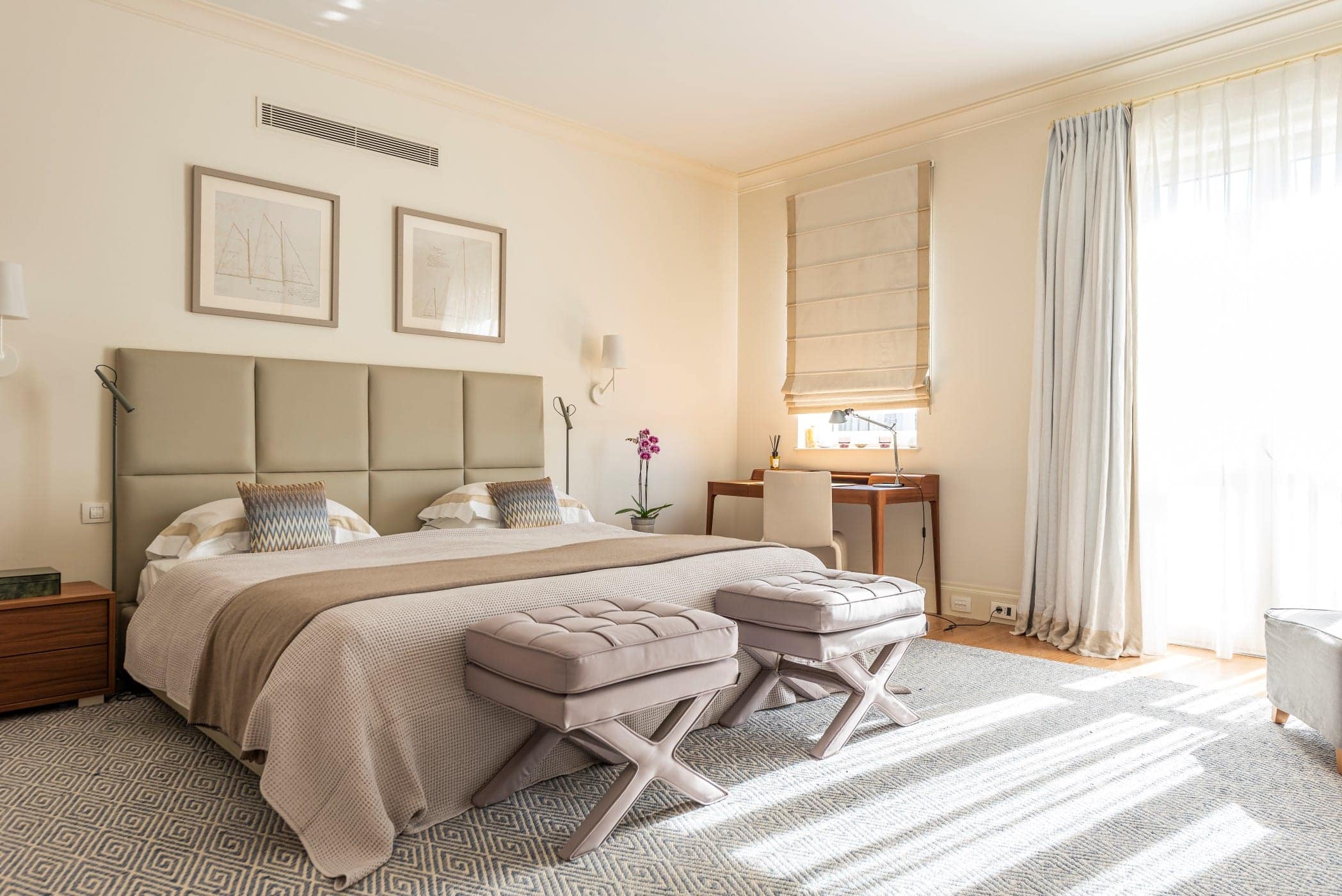 Designer Three Bedroom Waterfront Apartment Teuta (26)
