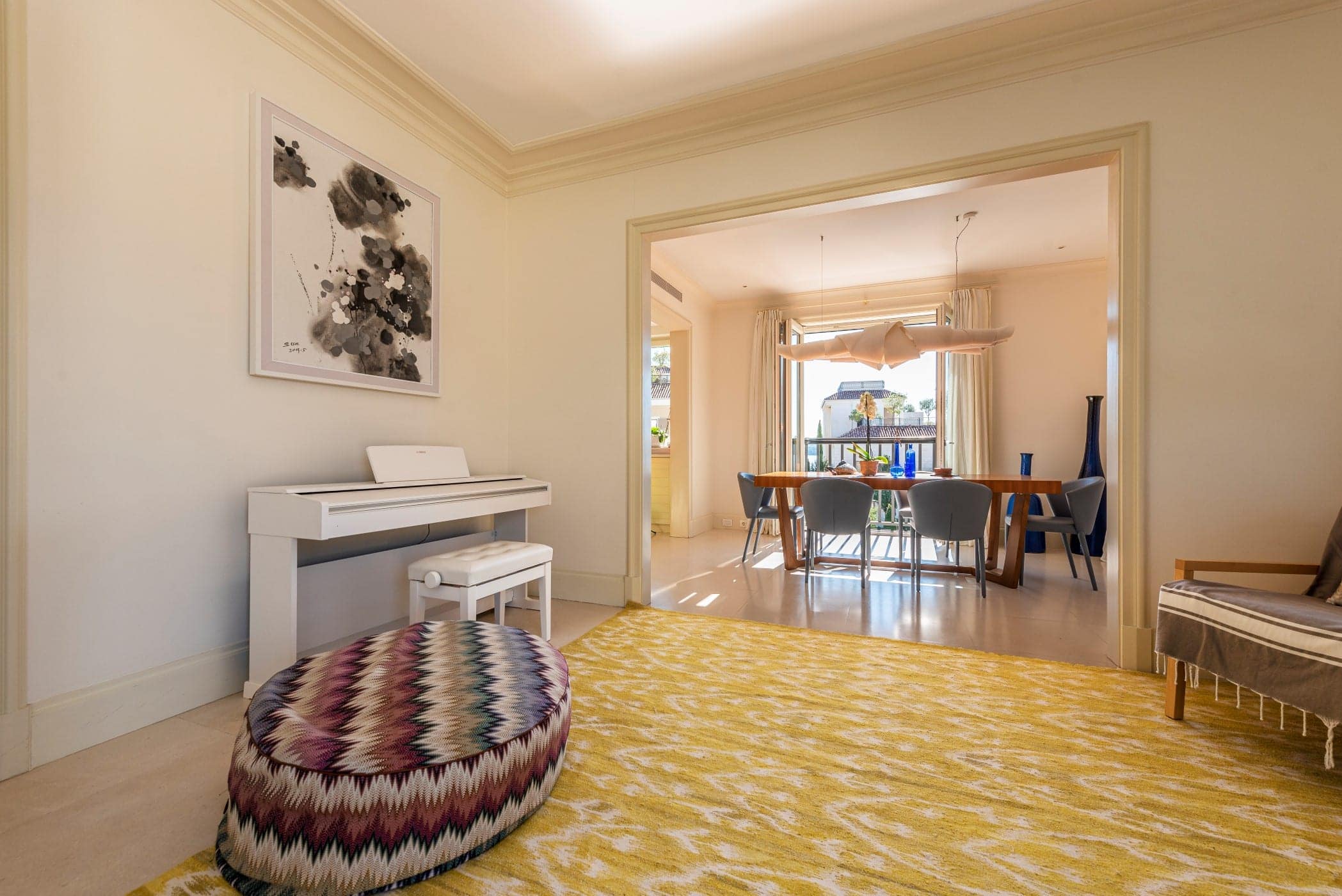 Designer Three Bedroom Waterfront Apartment Teuta (12)