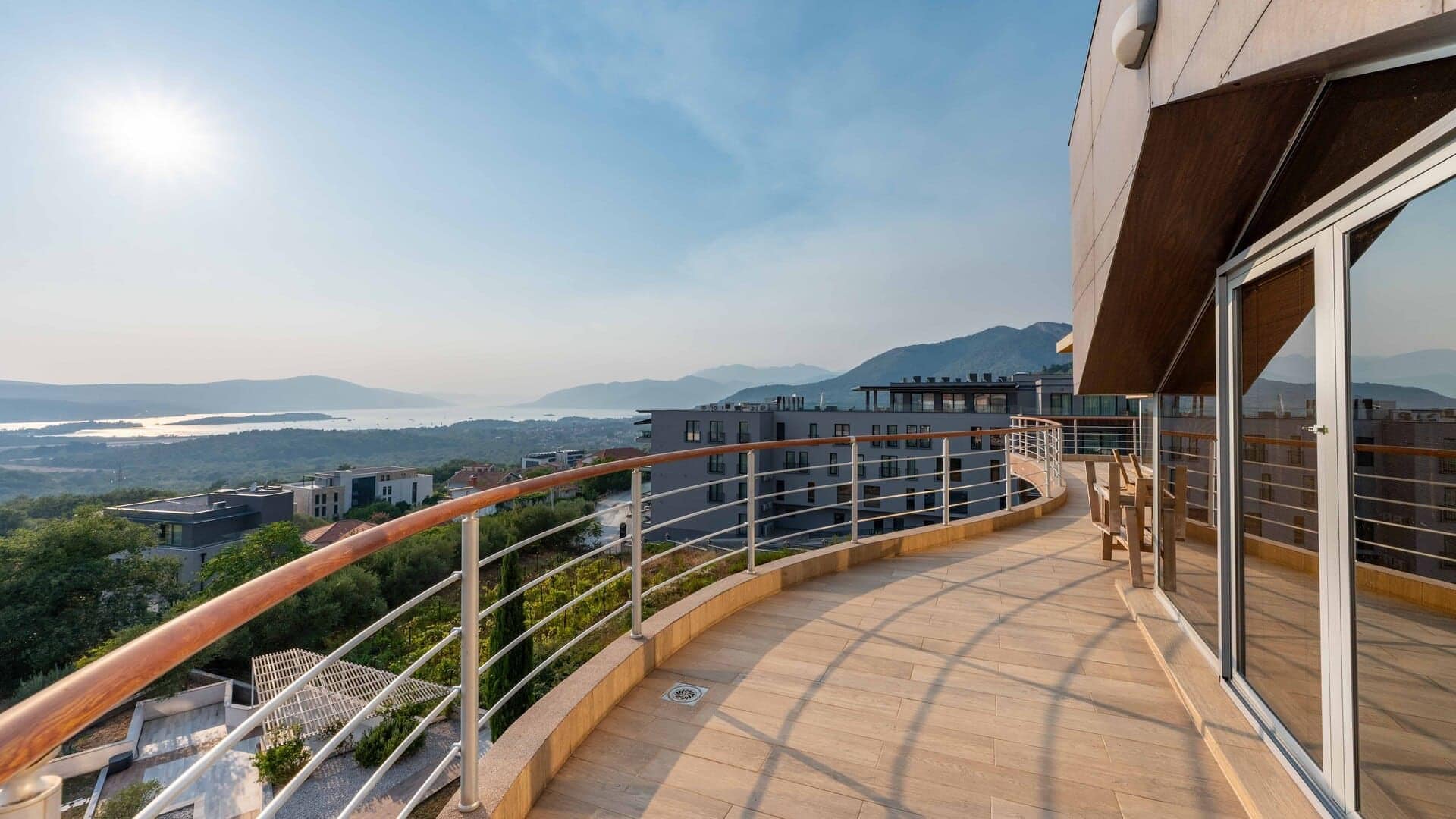 One bedroom penthouse with panoramic sea view for Rent, Kotor · Kavac