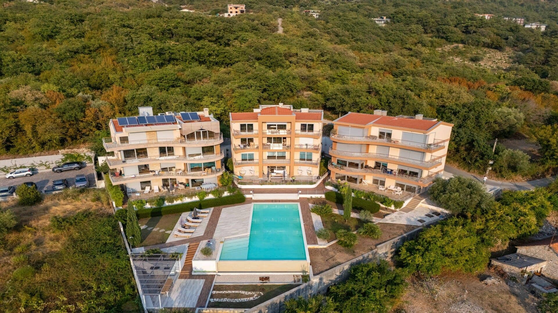 One bedroom penthouse with panoramic sea view for Rent (2)