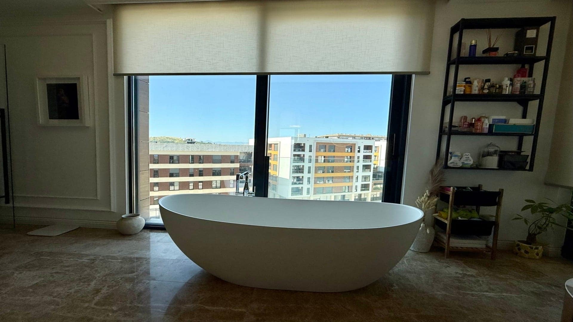 Luxury Three-bedroom Apartment Oaza Building (11)