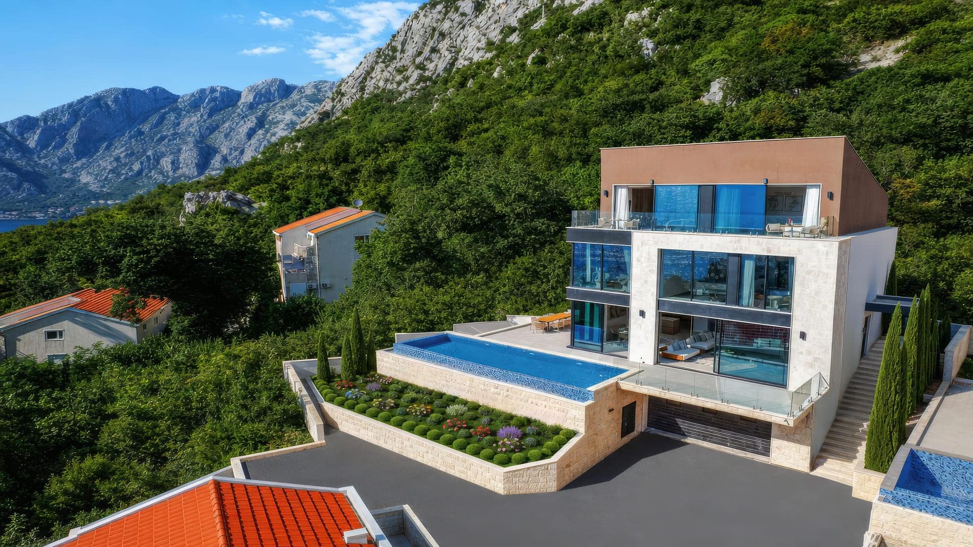 Contemporary Villa with Swimming Pool, Kotor · Dobrota