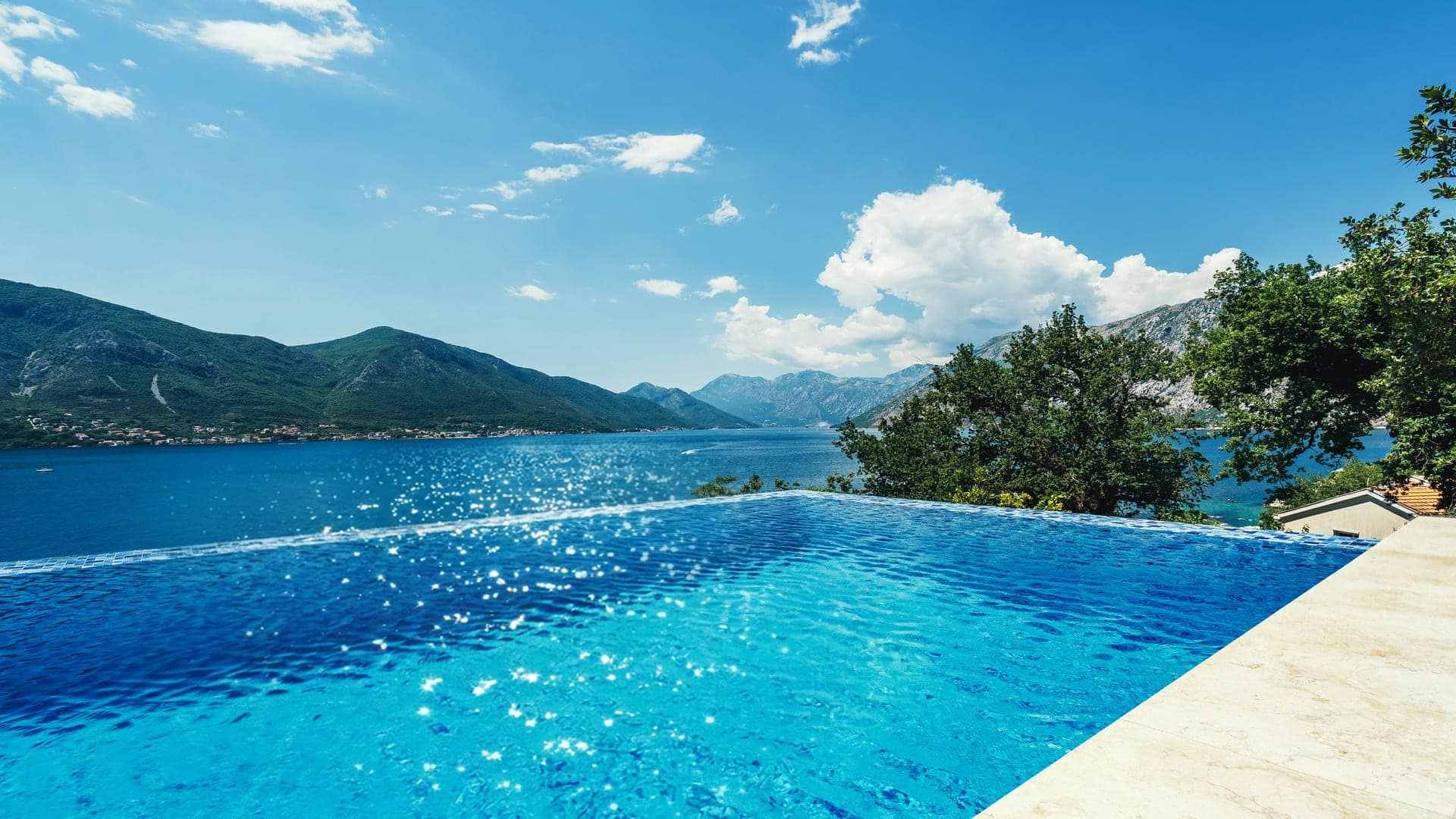 Moderne Villa mit Swimmingpool (7)