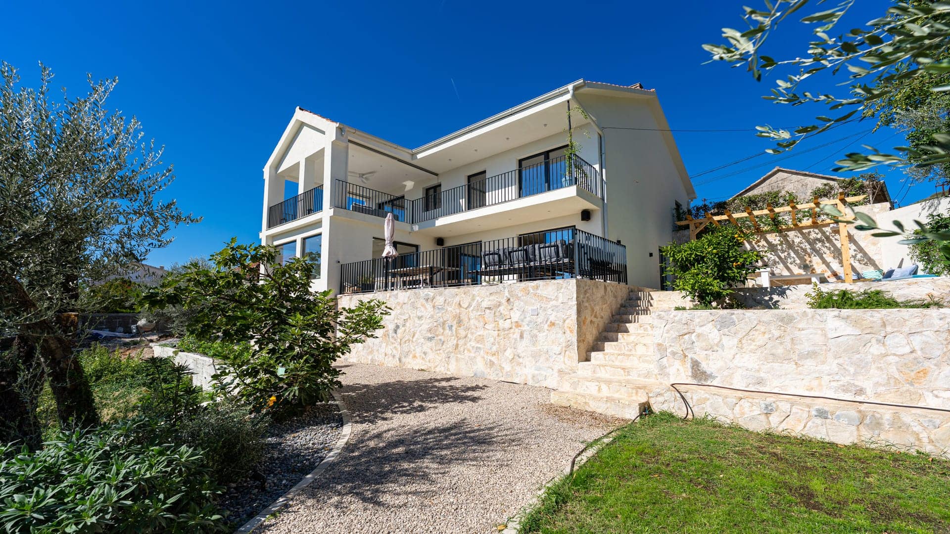 Luksuzna četvorosobna vila, Tripovići (11)