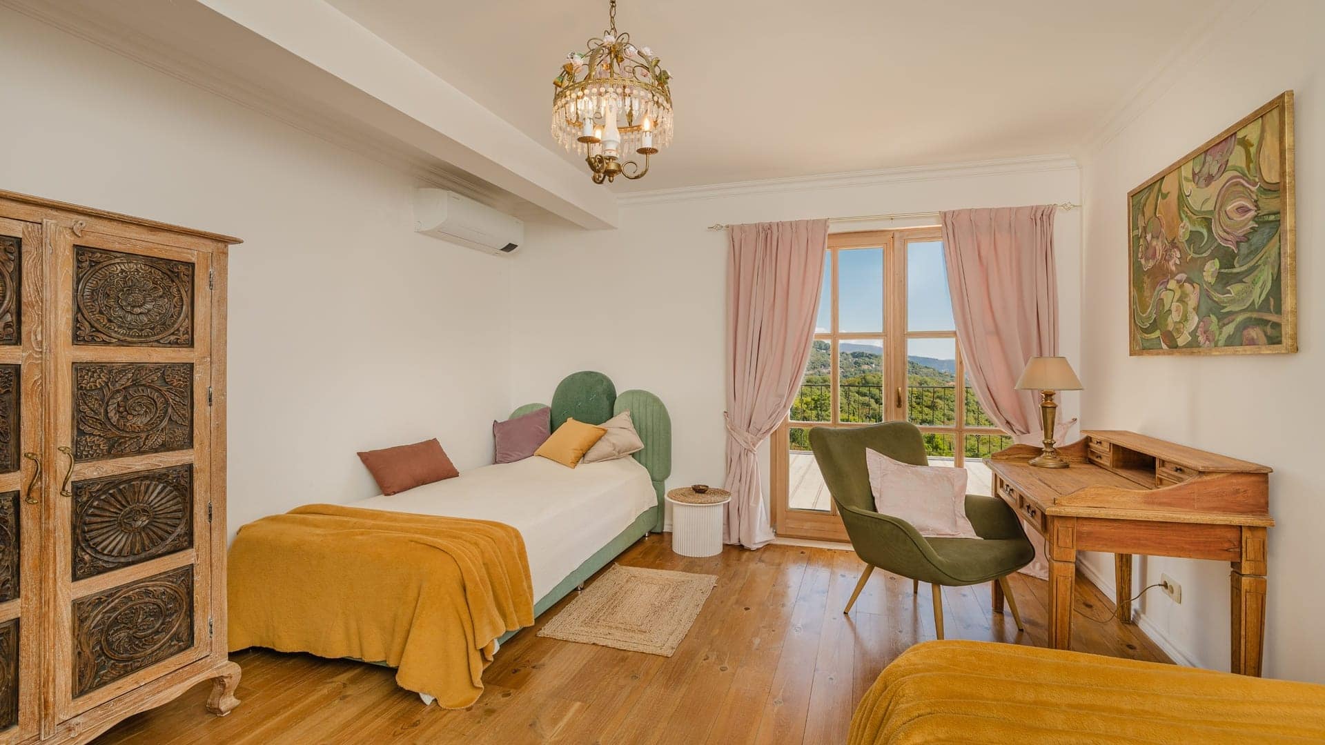 Zeitgenössische Villa mit drei Schlafzimmern und Meerblick (23)