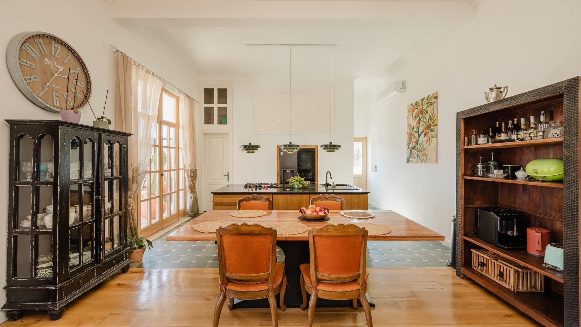Zeitgenössische Villa mit drei Schlafzimmern und Meerblick (15)