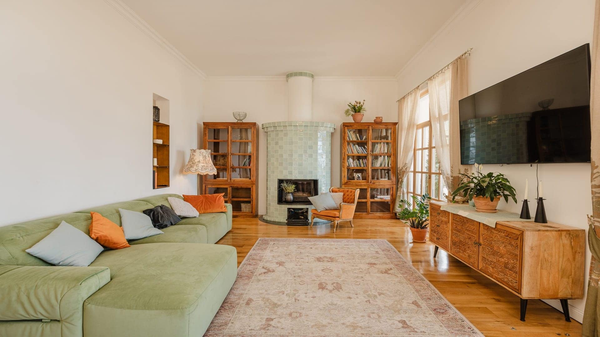 Zeitgenössische Villa mit drei Schlafzimmern und Meerblick (2)