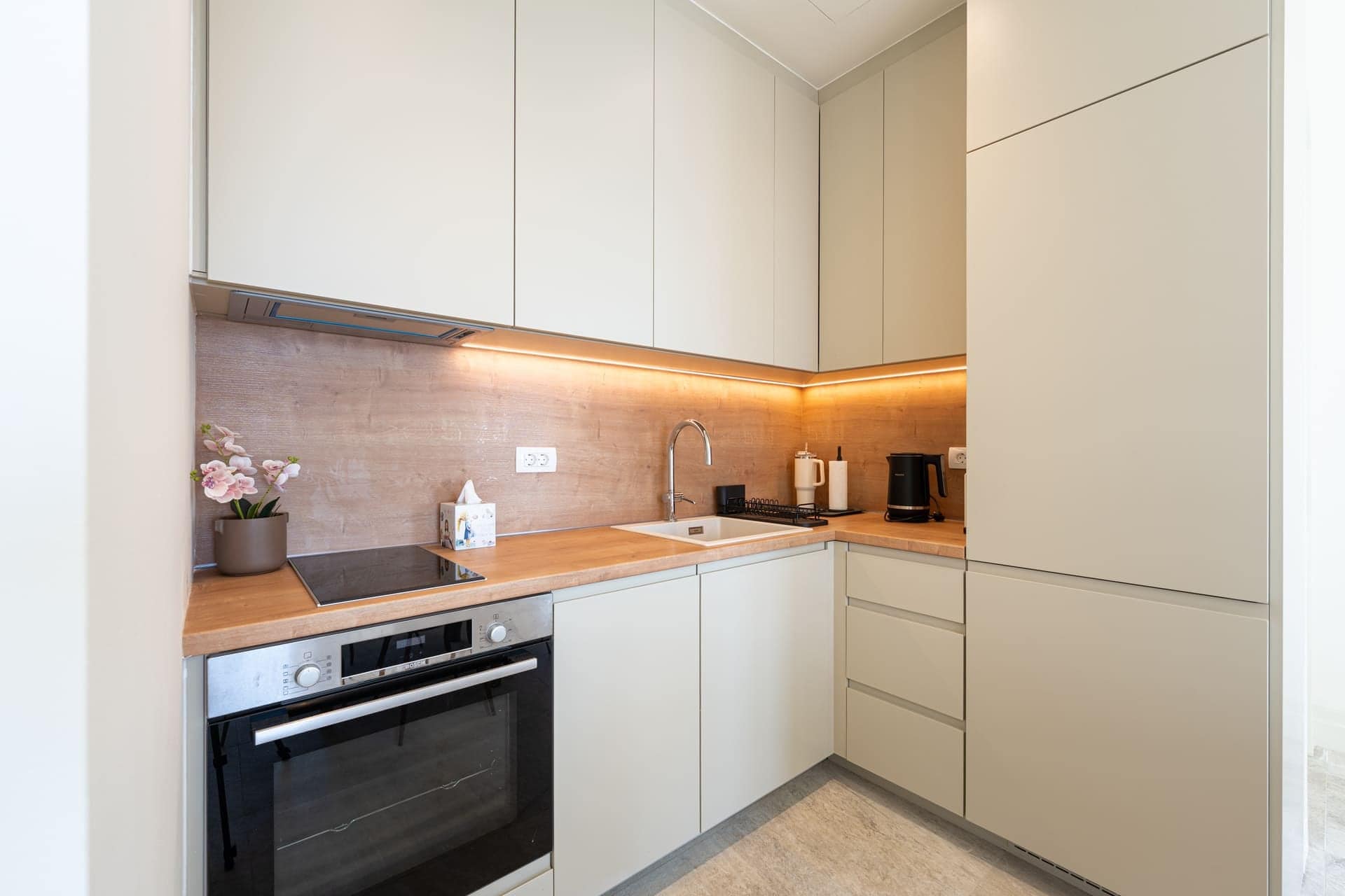 Modern Sea-View Studio Apartment, Lustica Bay (5)