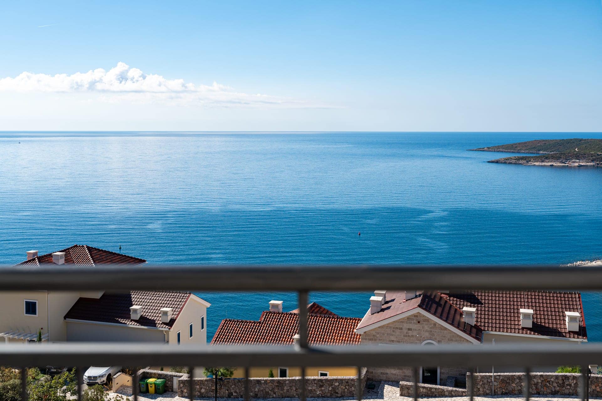 Modern Sea-View Studio Apartment, Lustica Bay (10)