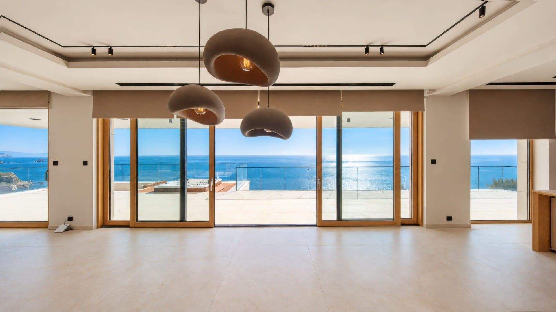 Einzigartige Villa mit Pool und panoramischem Meerblick, Budva, Skočiđevojka (5)