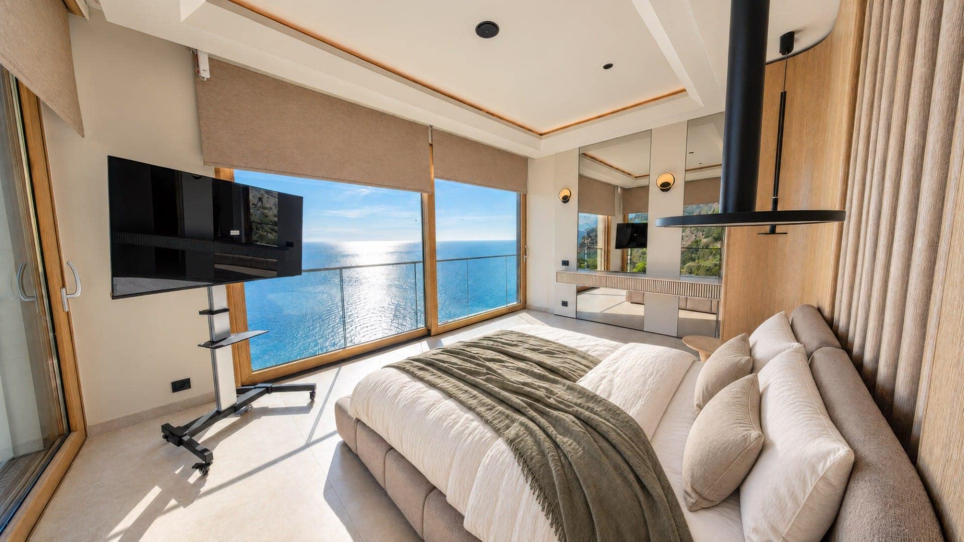 Einzigartige Villa mit Pool und panoramischem Meerblick, Budva, Skočiđevojka (18)