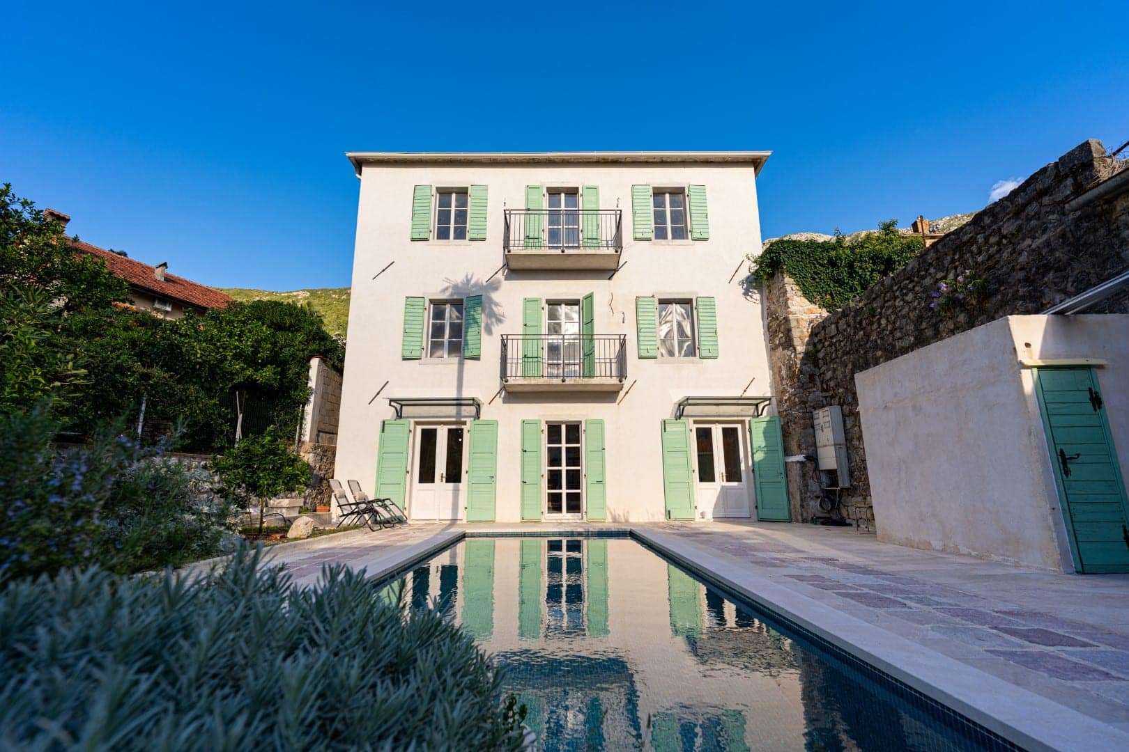 Four-bedroom villa with swimming pool, Risan, Kotor (2)